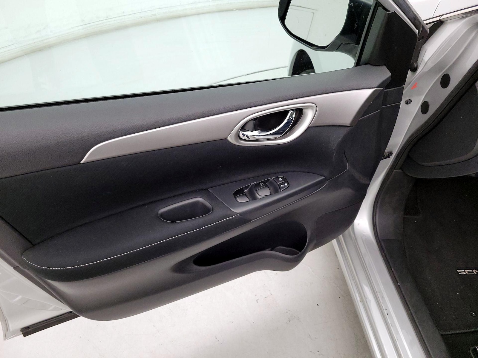 2015 Nissan Sentra S - Photo 13