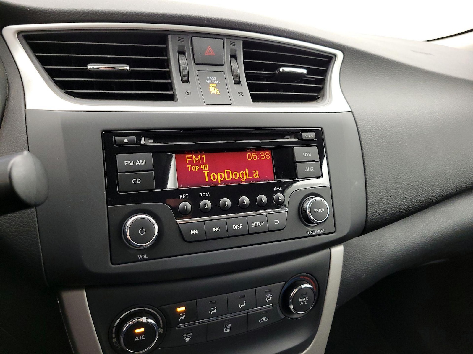 2015 Nissan Sentra S - Photo 15