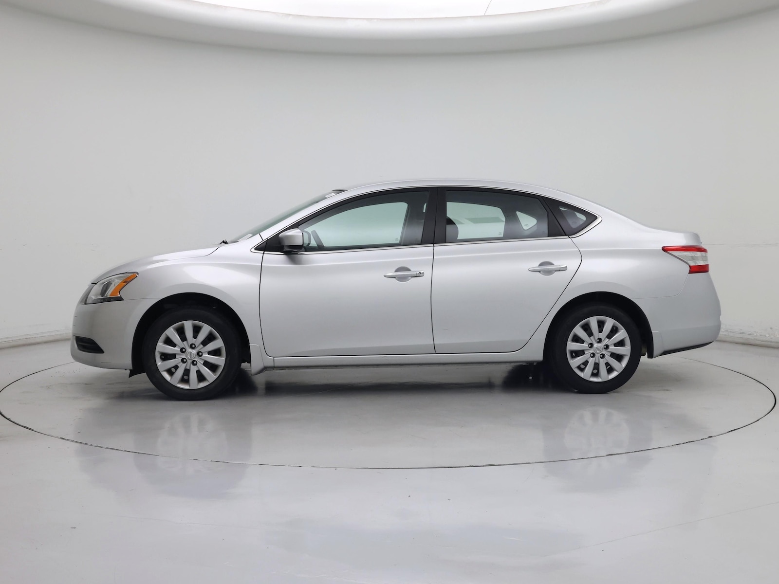 2015 Nissan Sentra S - Photo 4