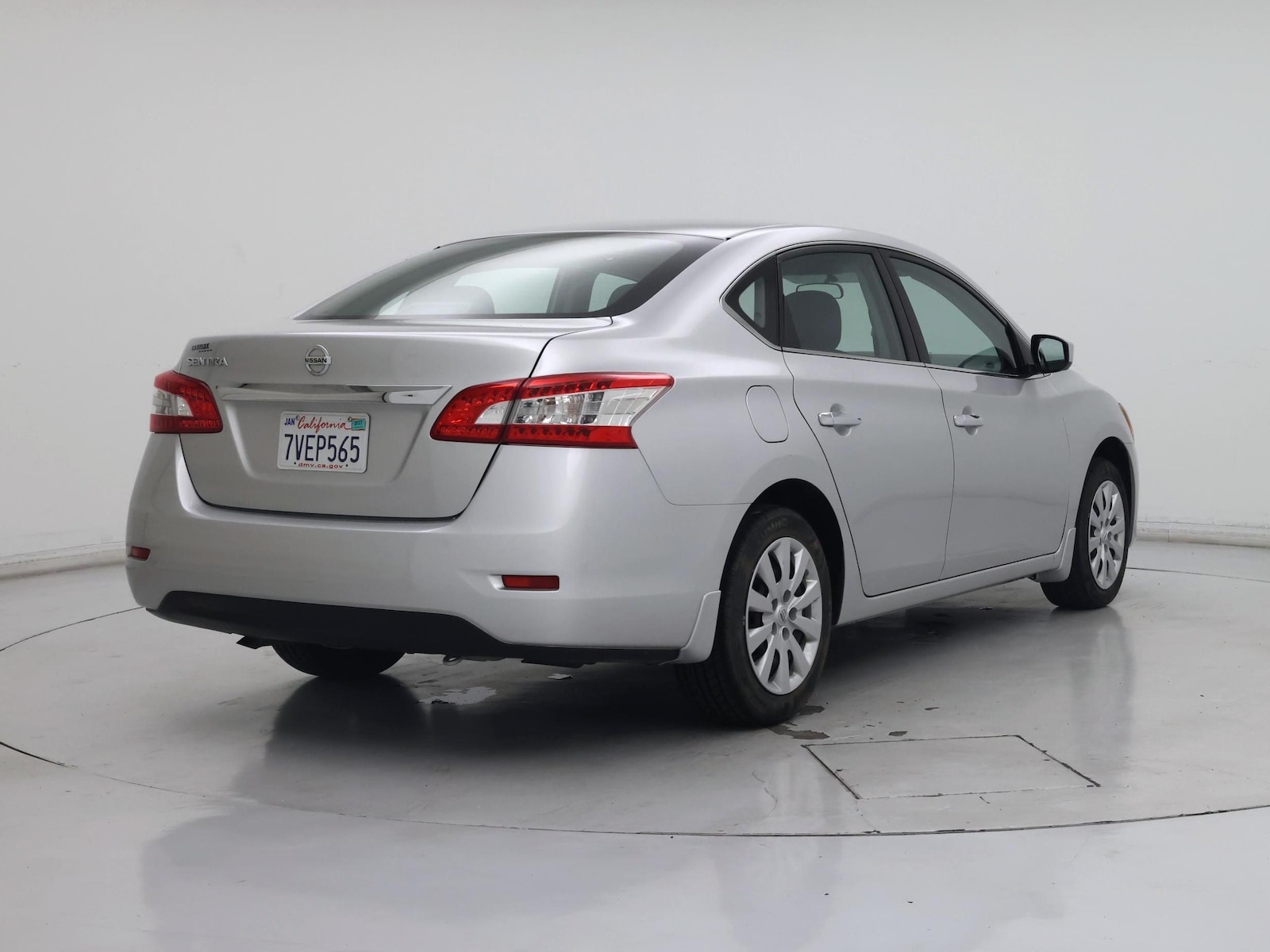 2015 Nissan Sentra S - Photo 9