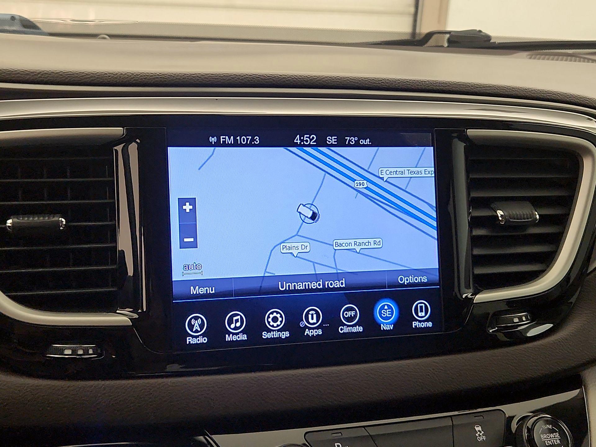 Thumbnail: 2017 Chrysler Pacifica - 14