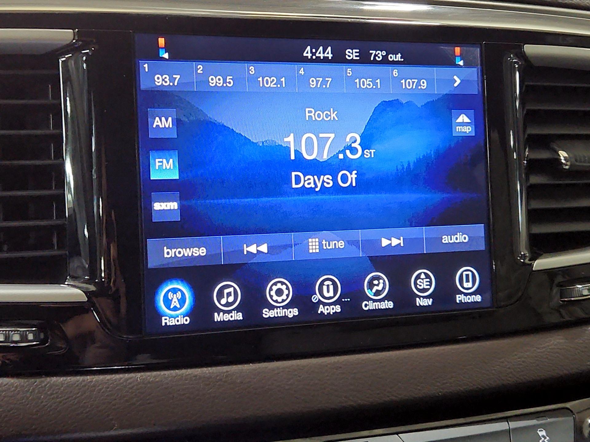 Thumbnail: 2017 Chrysler Pacifica - 16