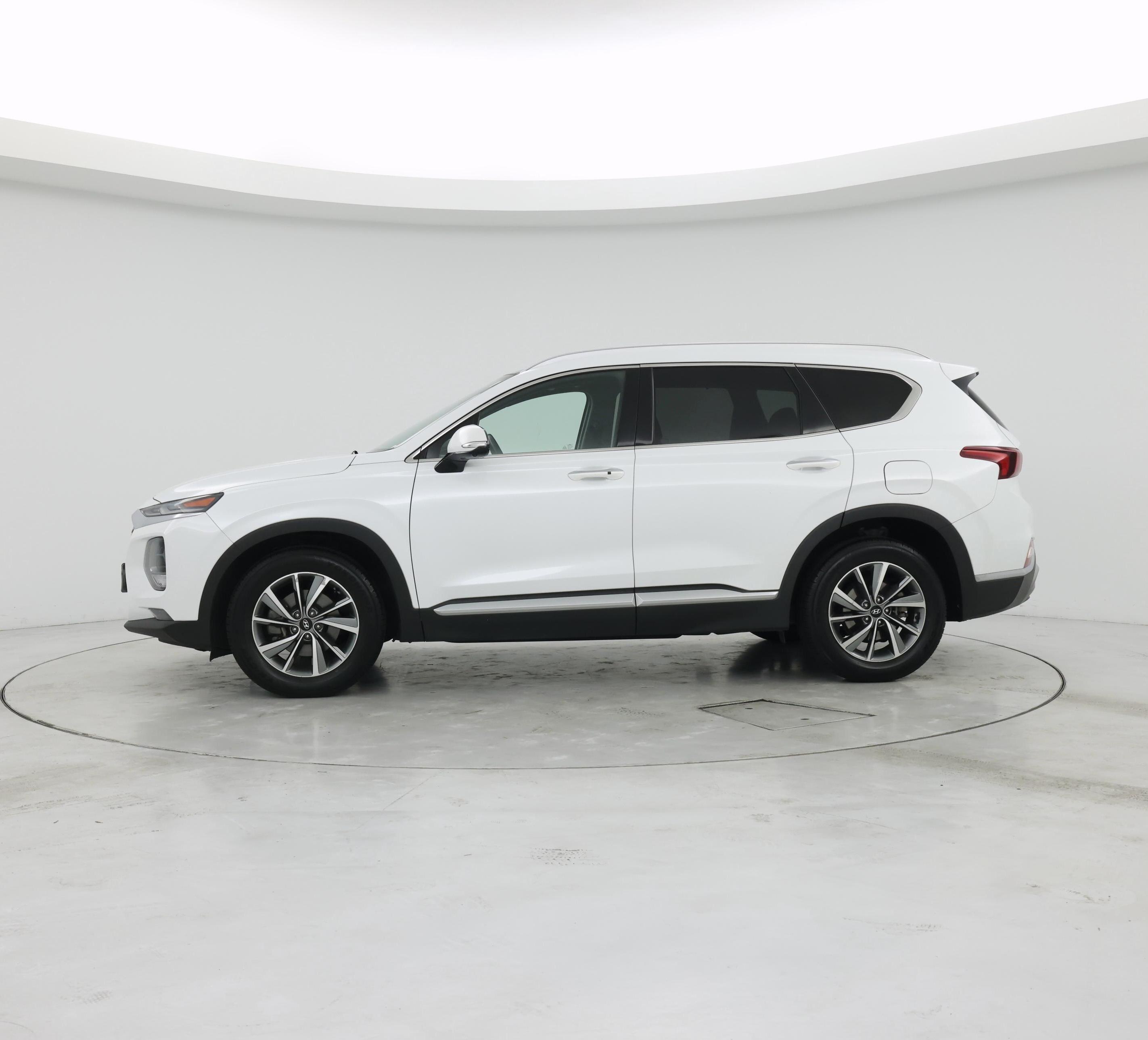 Thumbnail: 2019 Hyundai Santa Fe - 3