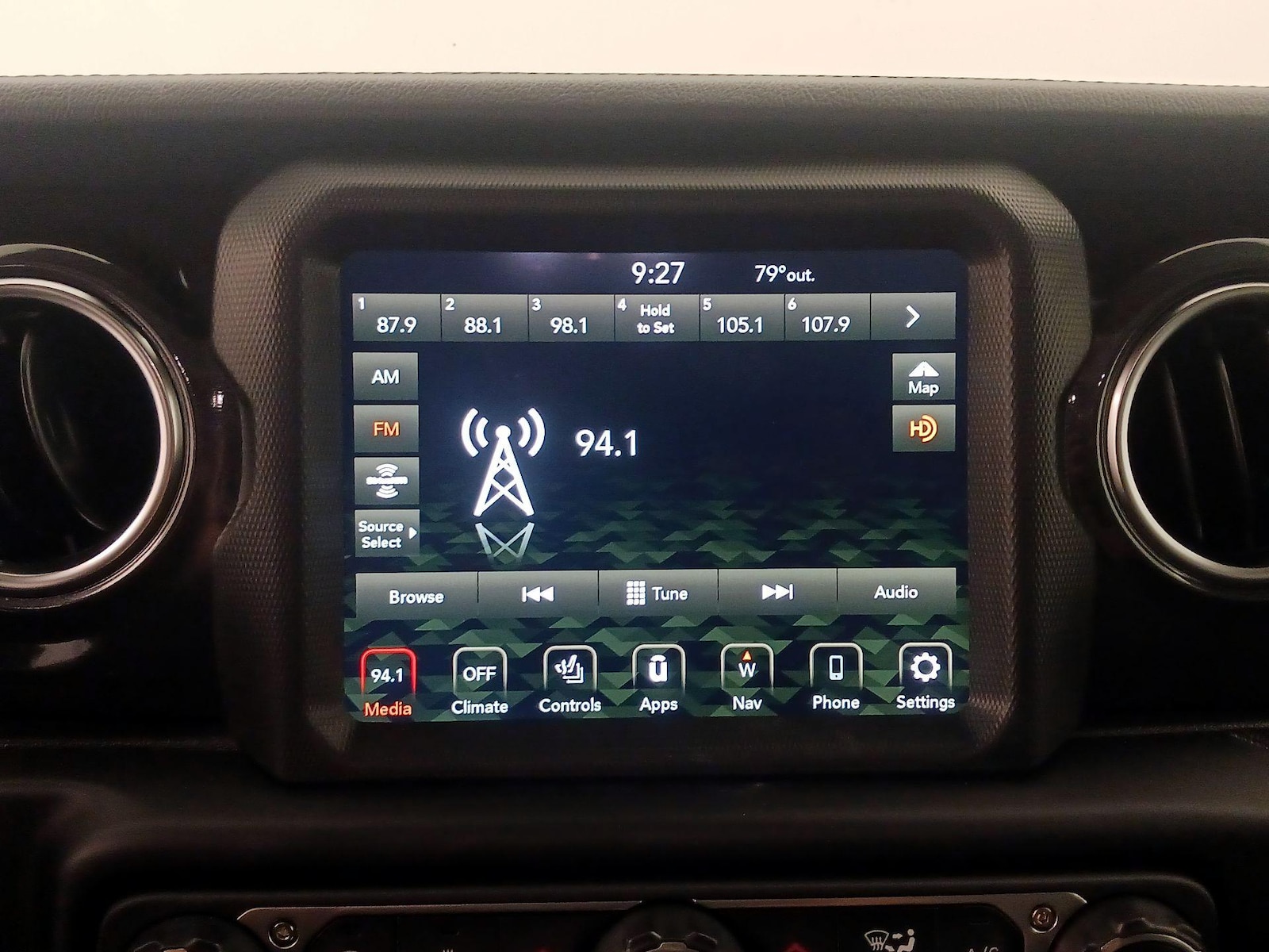 2023 Jeep Wrangler 4-Door Rubicon 392 - Photo 17