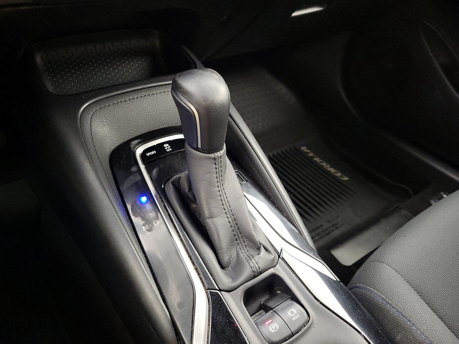 2020 Toyota Corolla SE - Photo 18