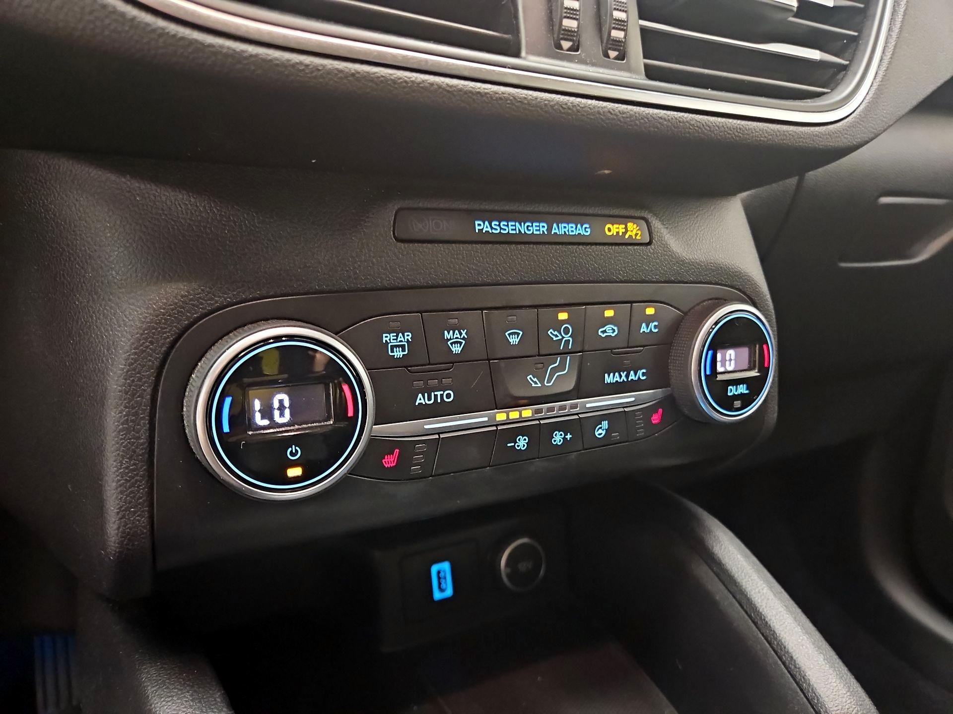 Thumbnail: 2020 Ford Escape - 16