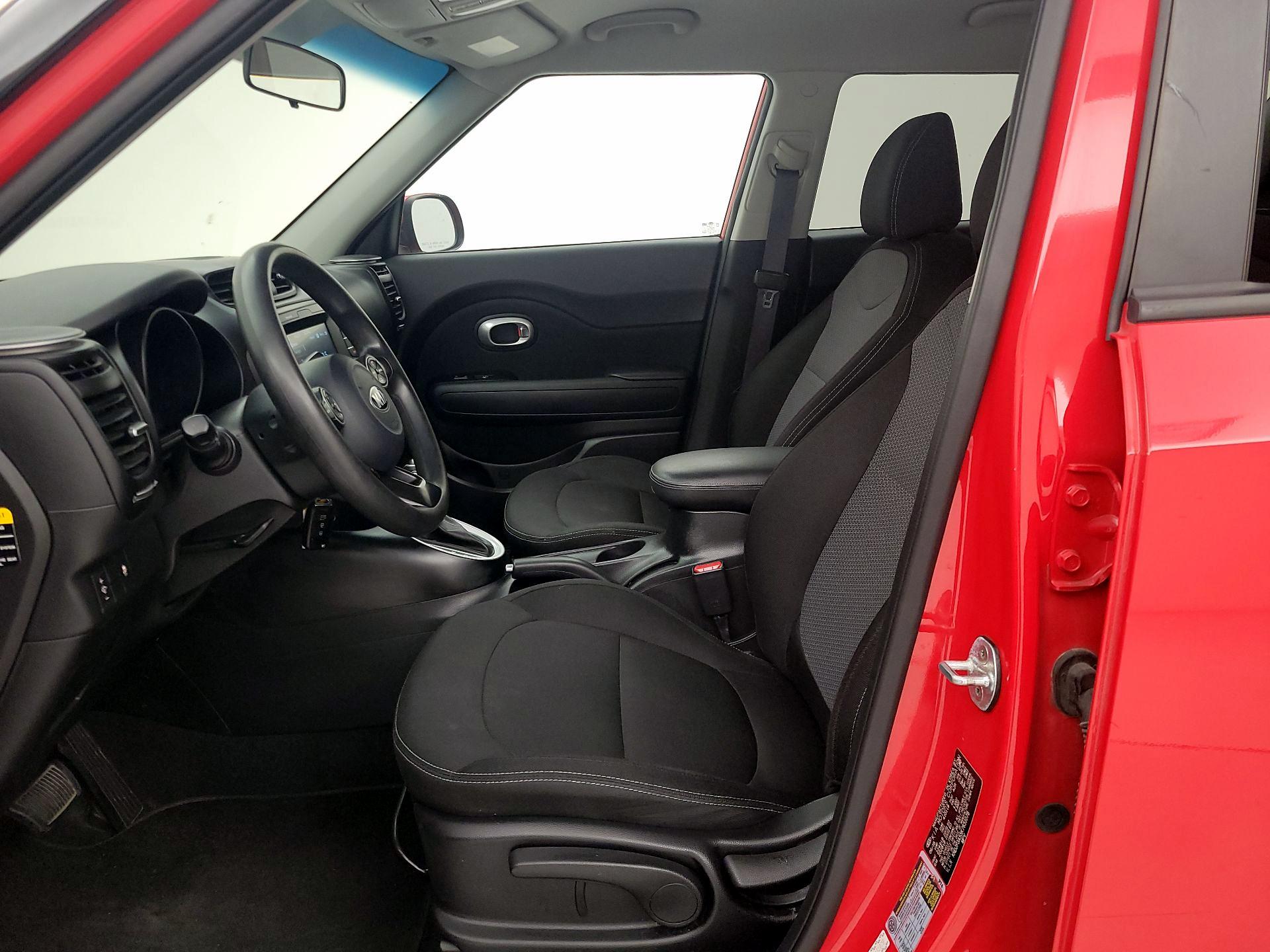 Thumbnail: 2019 Kia Soul - 11