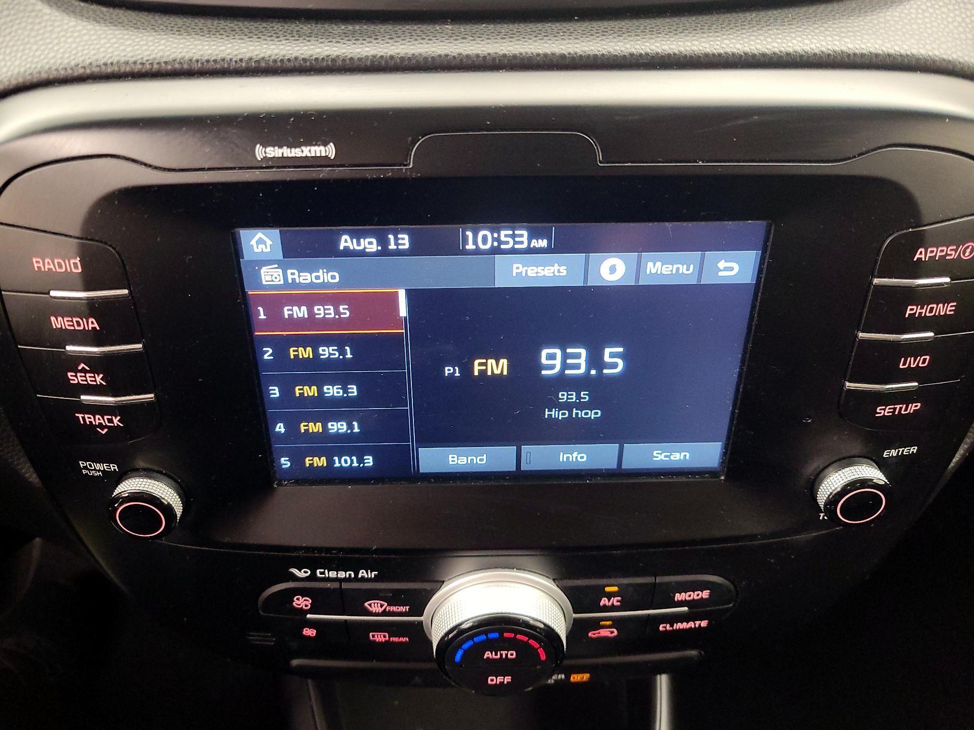 Thumbnail: 2019 Kia Soul - 15