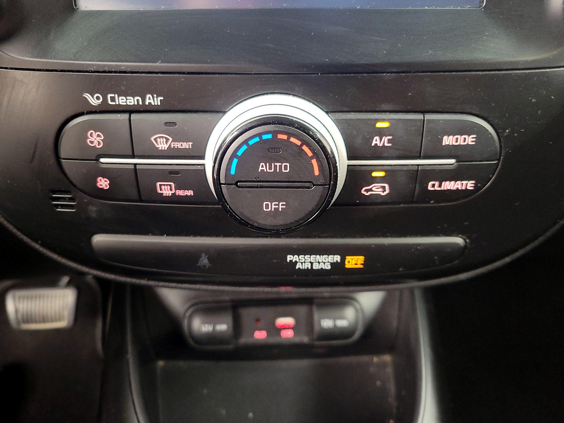 Thumbnail: 2019 Kia Soul - 16