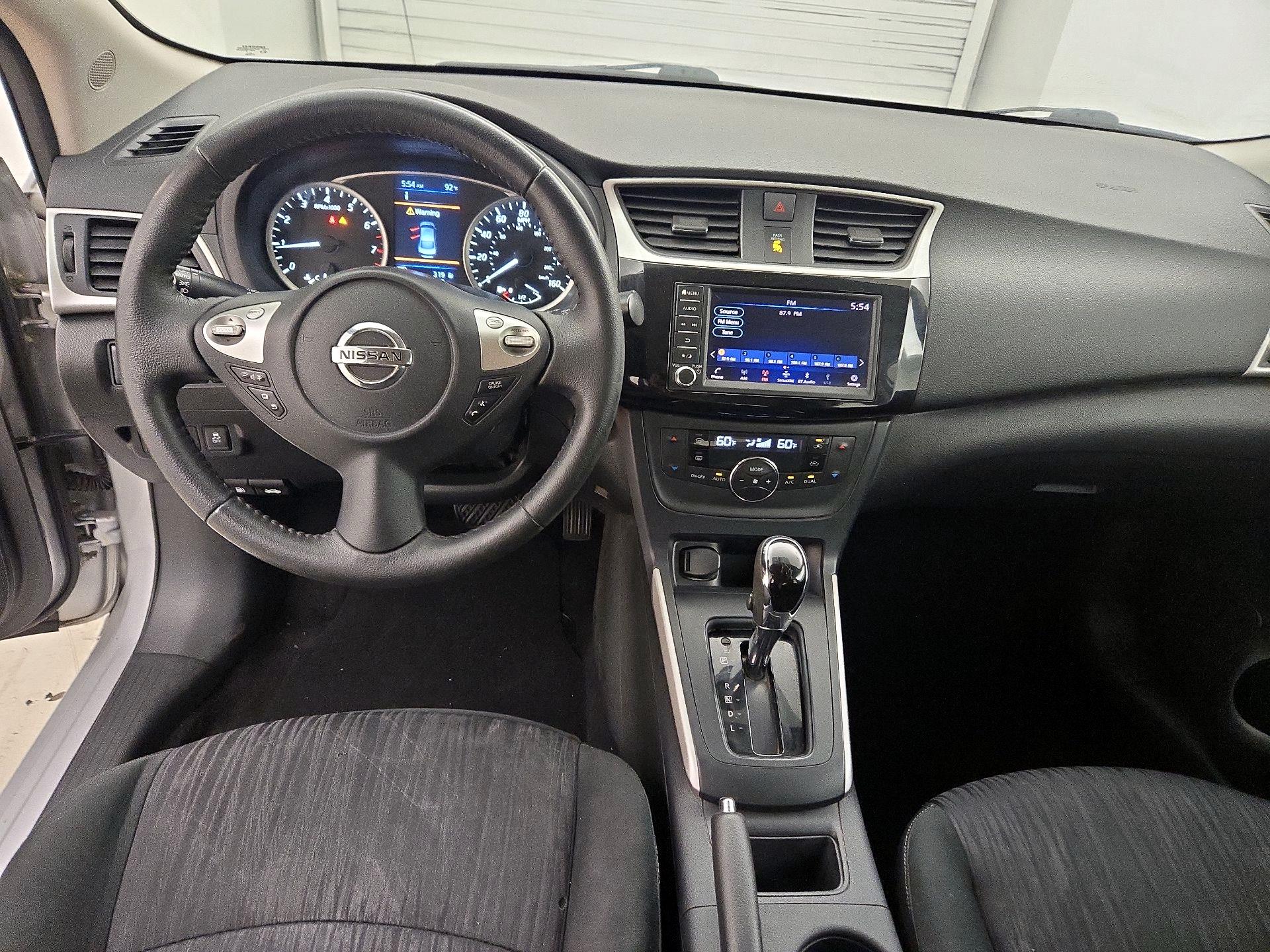 Thumbnail: 2019 Nissan Sentra - 9