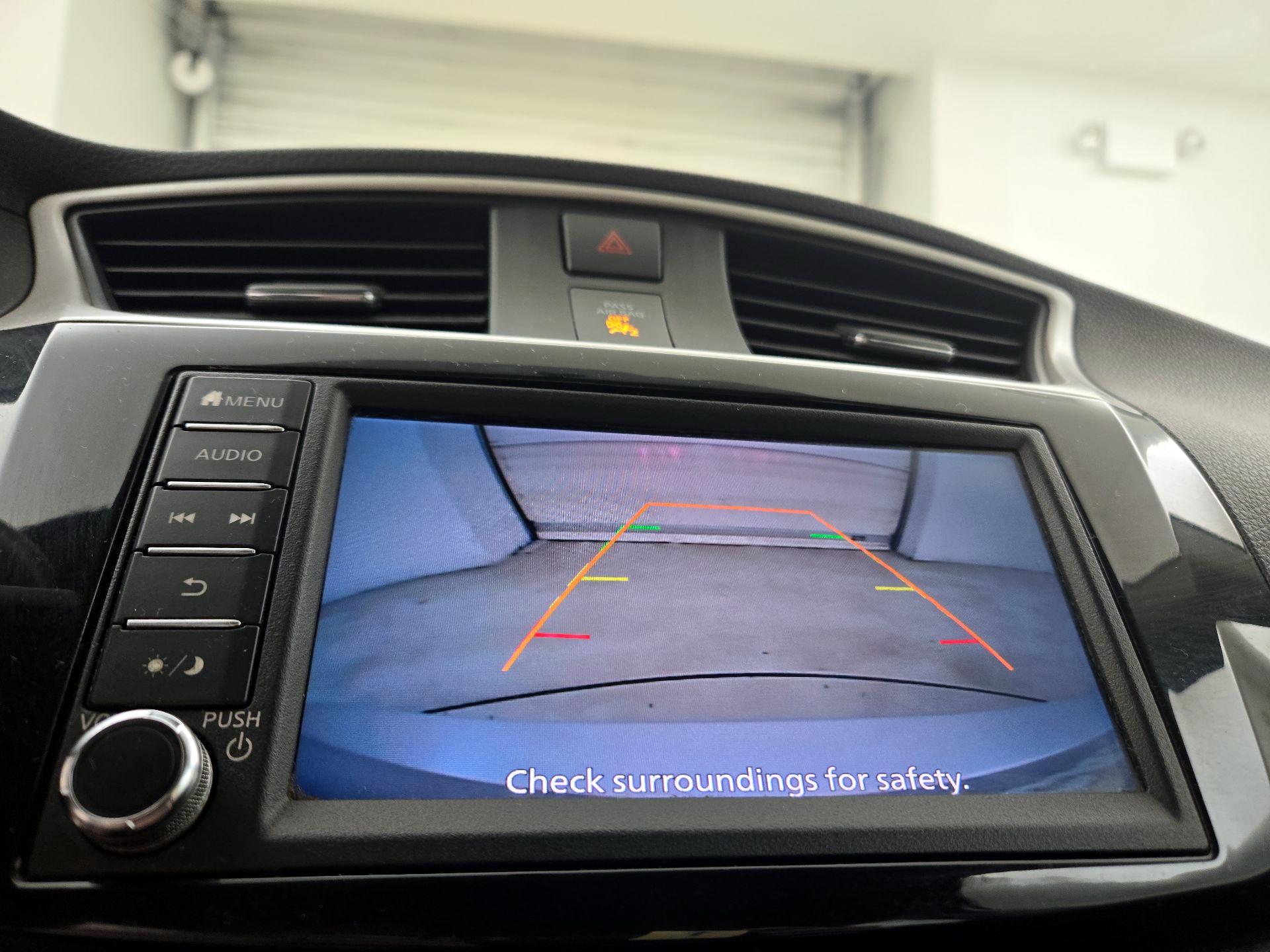 Thumbnail: 2019 Nissan Sentra - 14