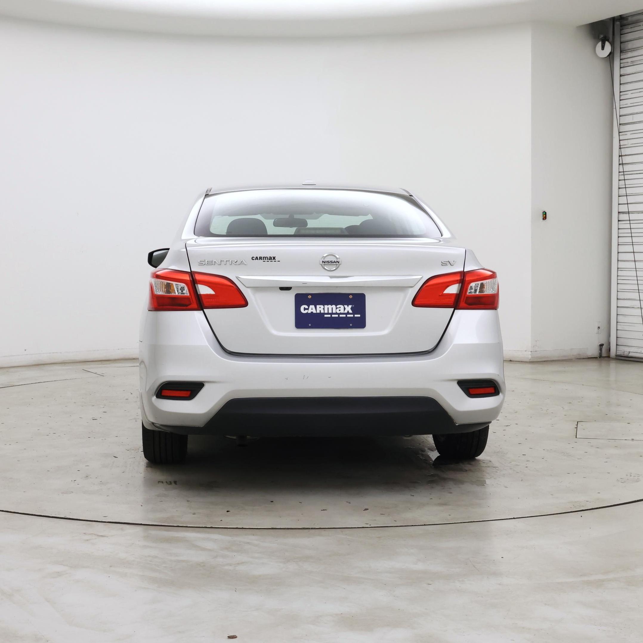 Thumbnail: 2019 Nissan Sentra - 6