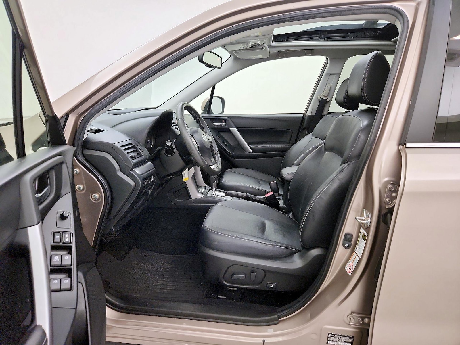 2015 Subaru Forester i Limited - Photo 12