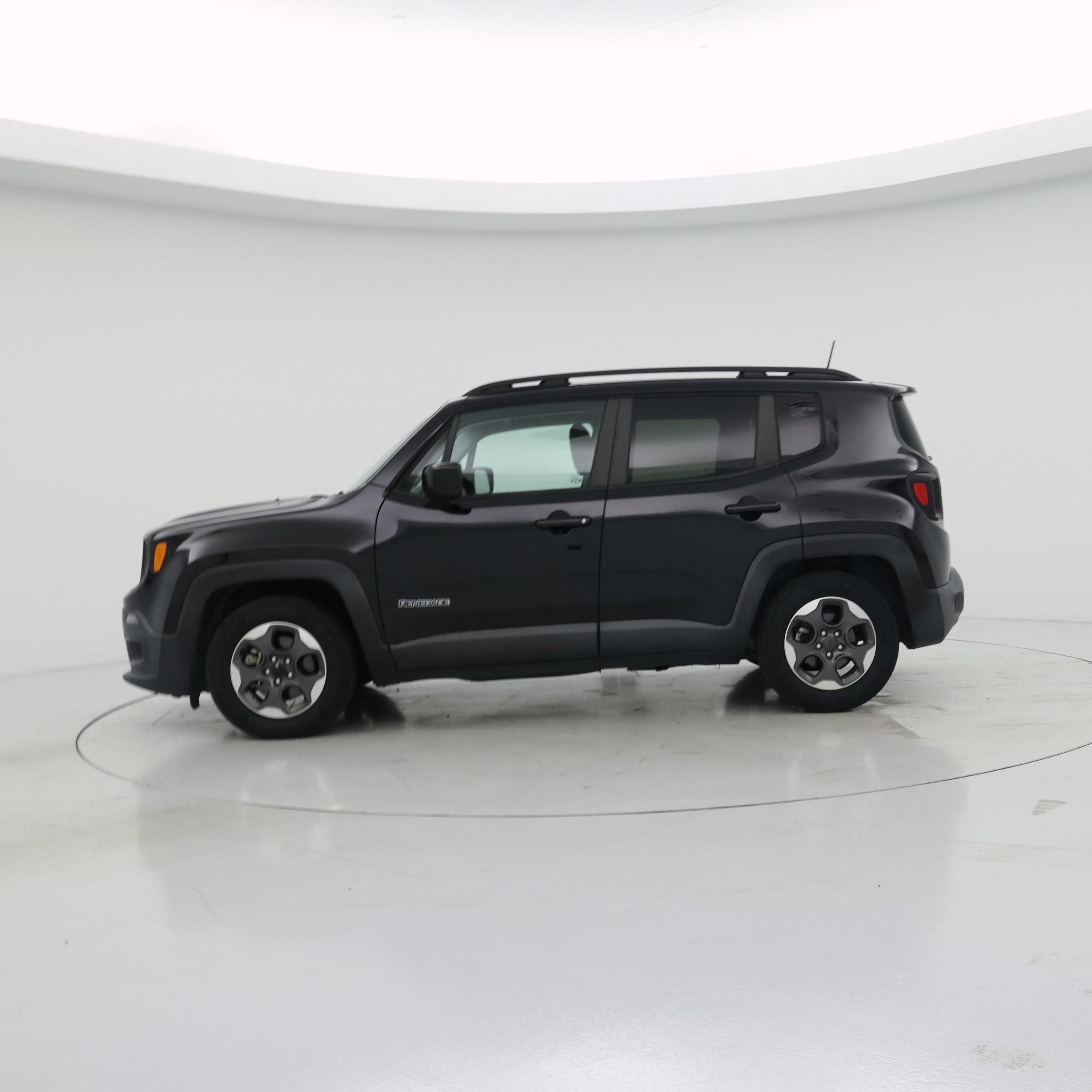 Thumbnail: 2018 Jeep Renegade - 3