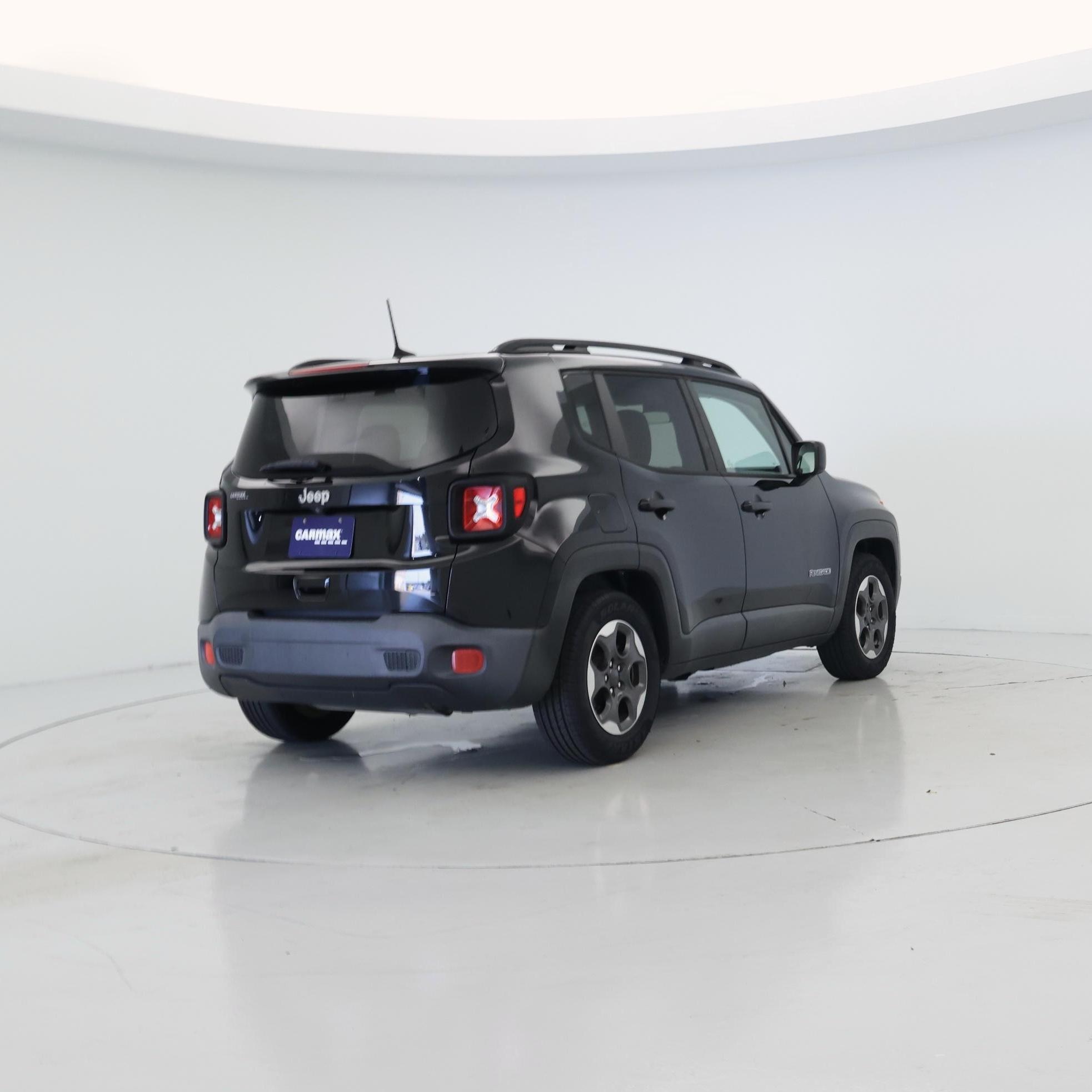 Thumbnail: 2018 Jeep Renegade - 8