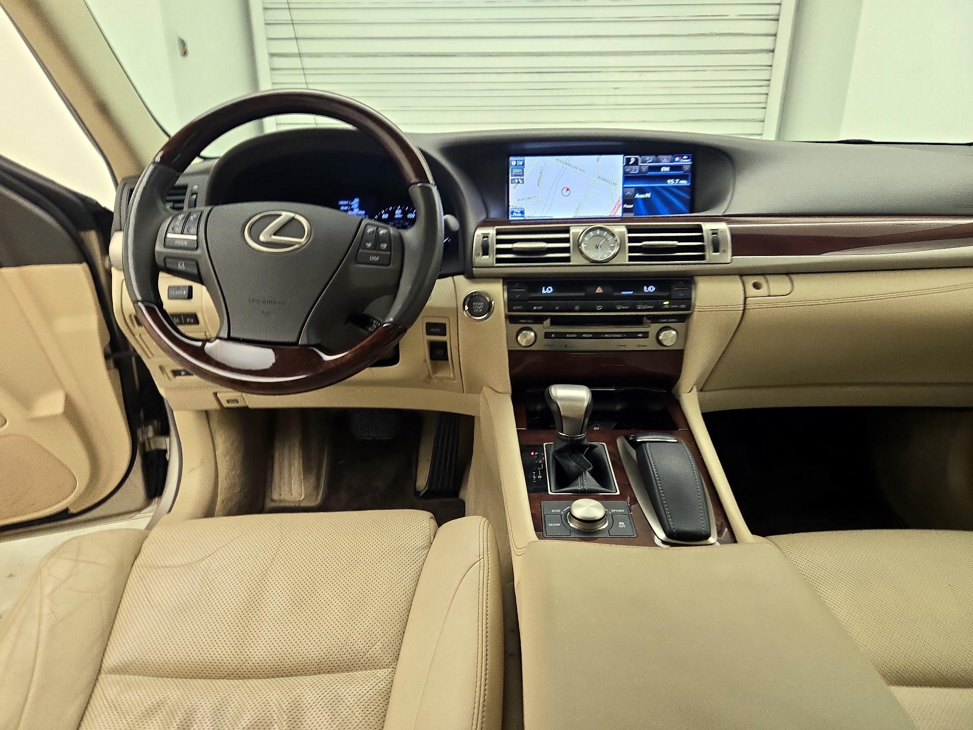 Thumbnail: 2014 Lexus LS - 9