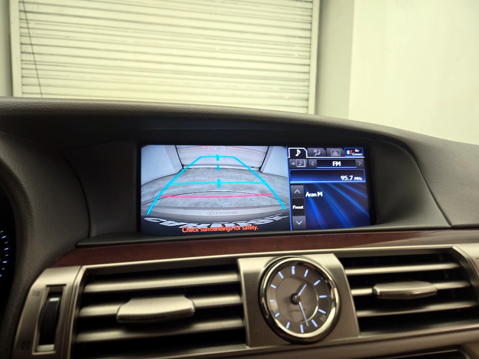 2014 Lexus LS Base - Photo 16