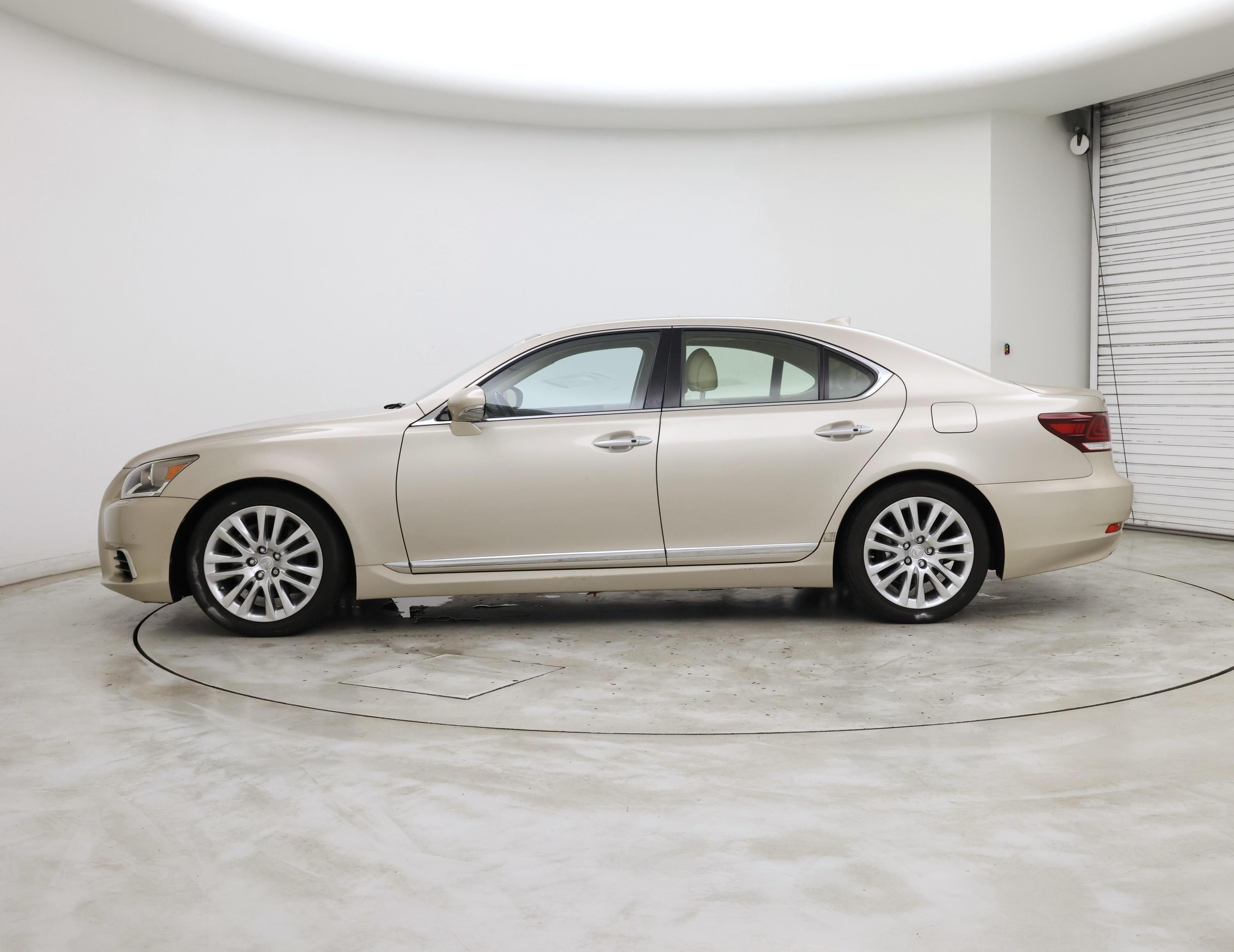 Thumbnail: 2014 Lexus LS - 3