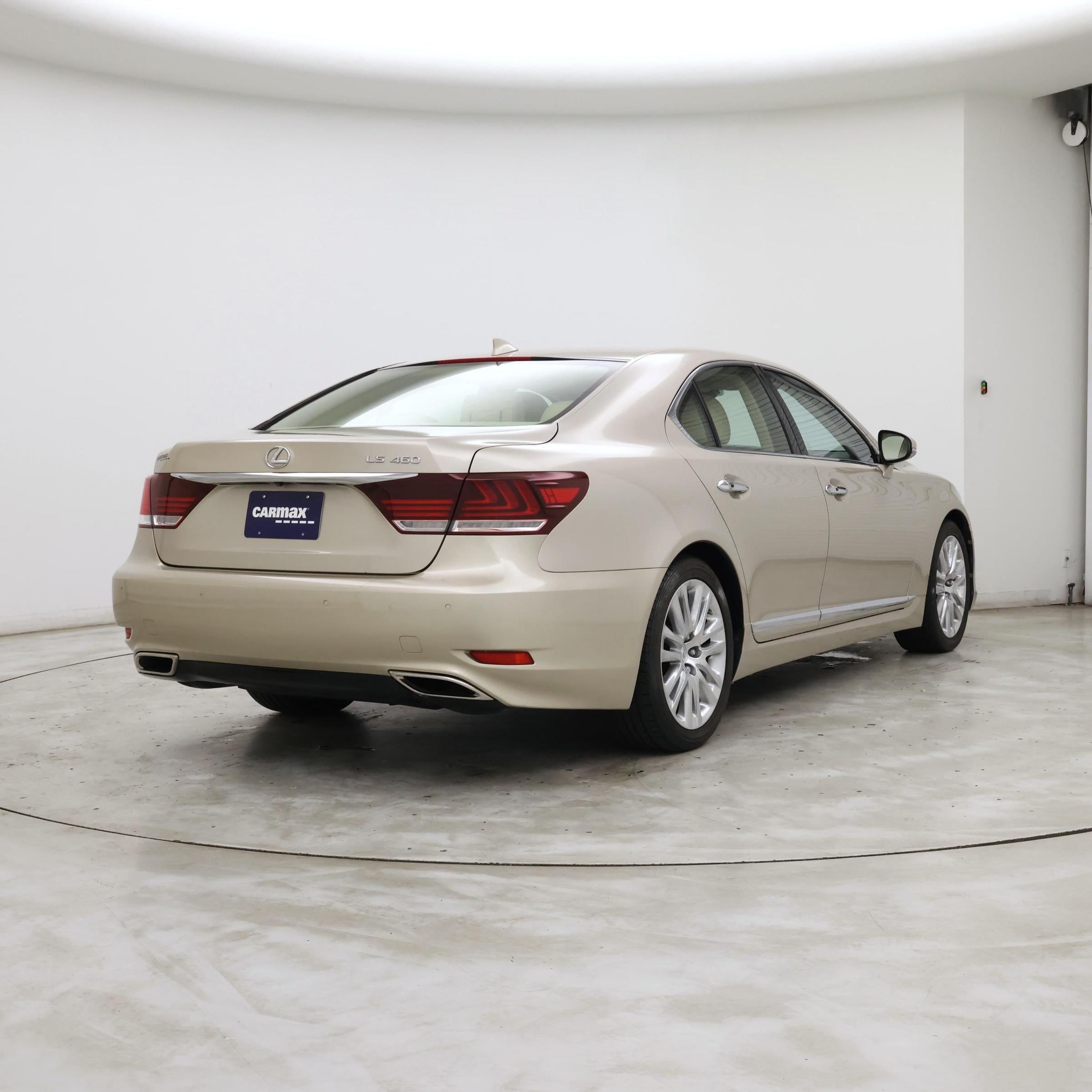 Thumbnail: 2014 Lexus LS - 8