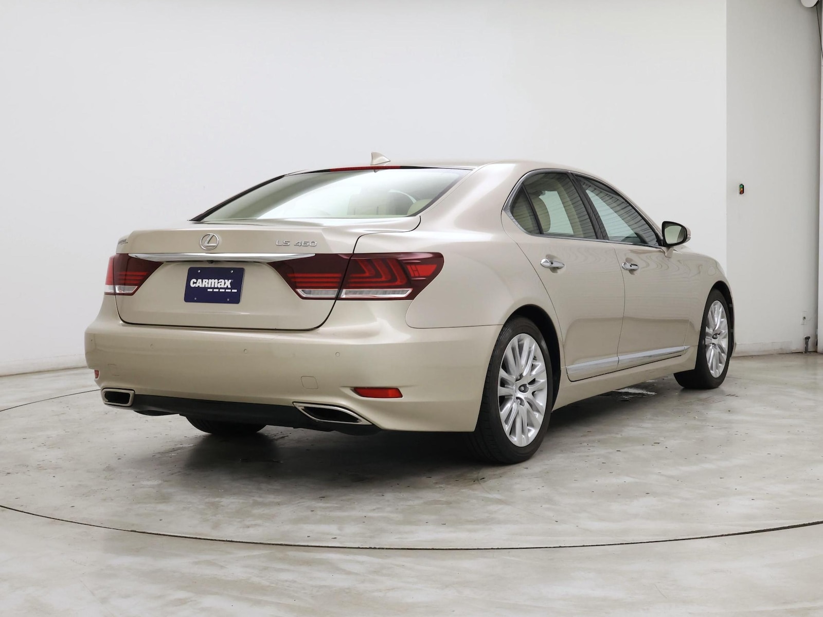2014 Lexus LS Base - Photo 9