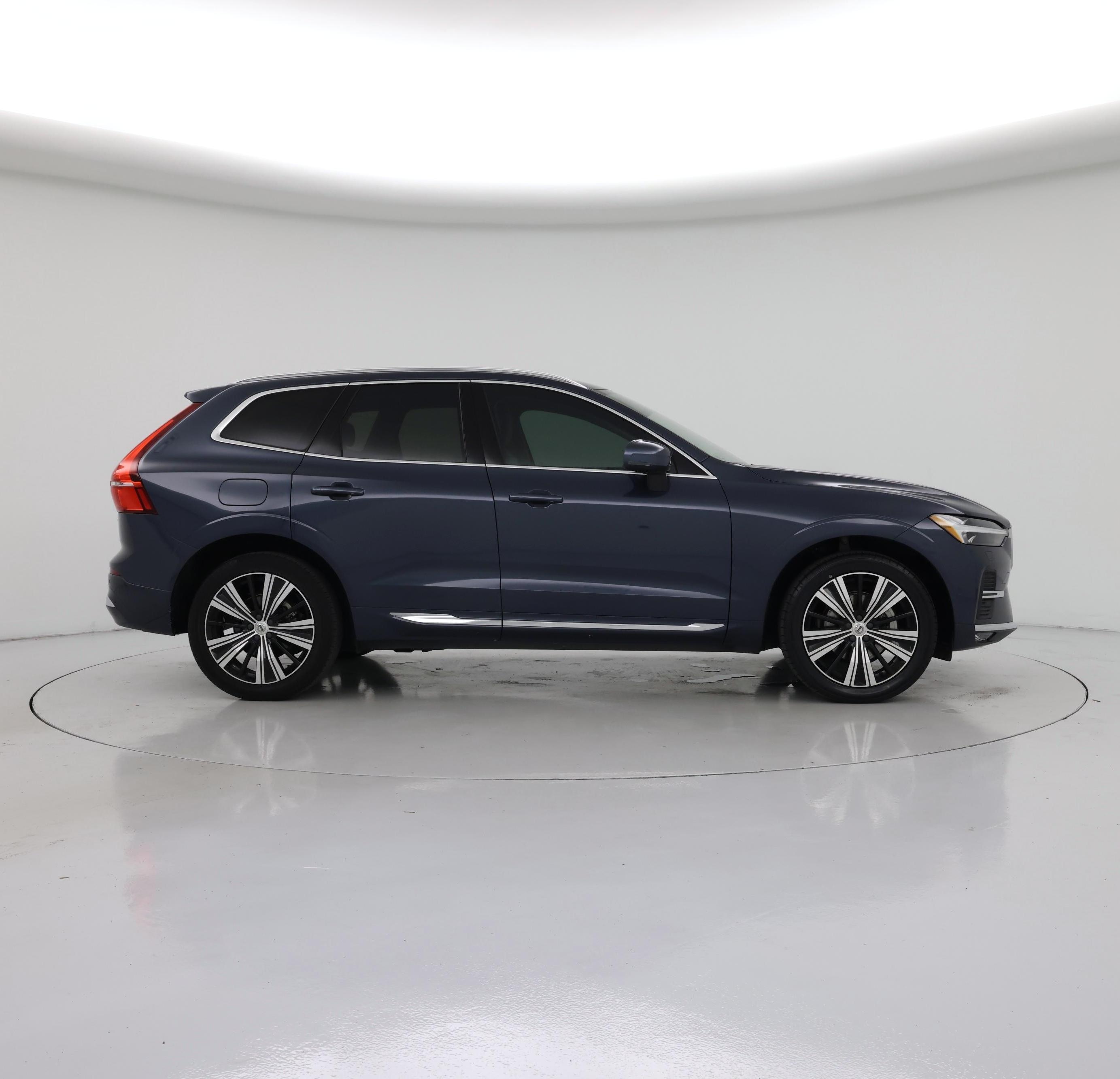 Thumbnail: 2023 Volvo XC60 - 7
