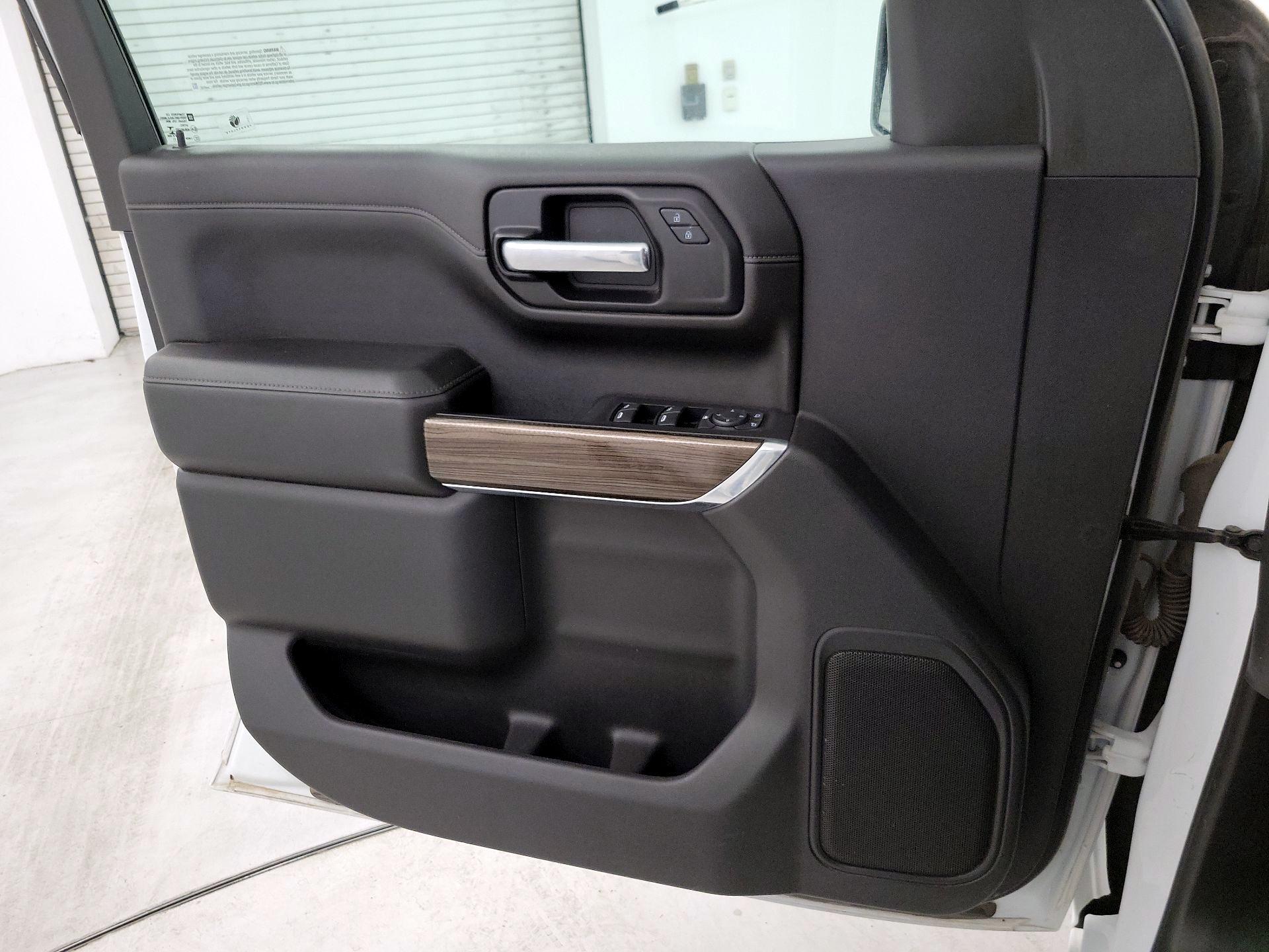 Thumbnail: 2021 Chevrolet Silverado 1500 - 12