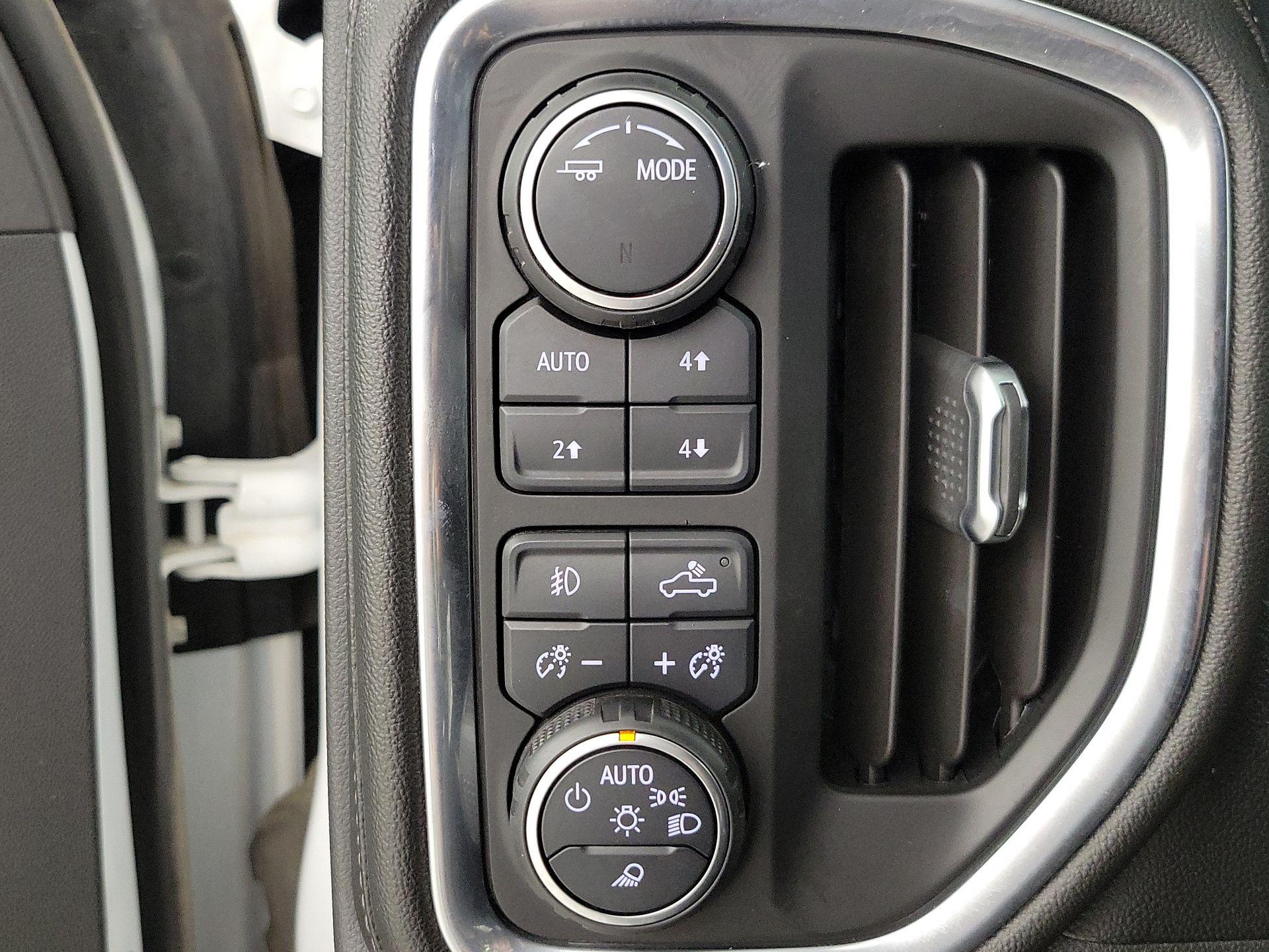 Thumbnail: 2021 Chevrolet Silverado 1500 - 13