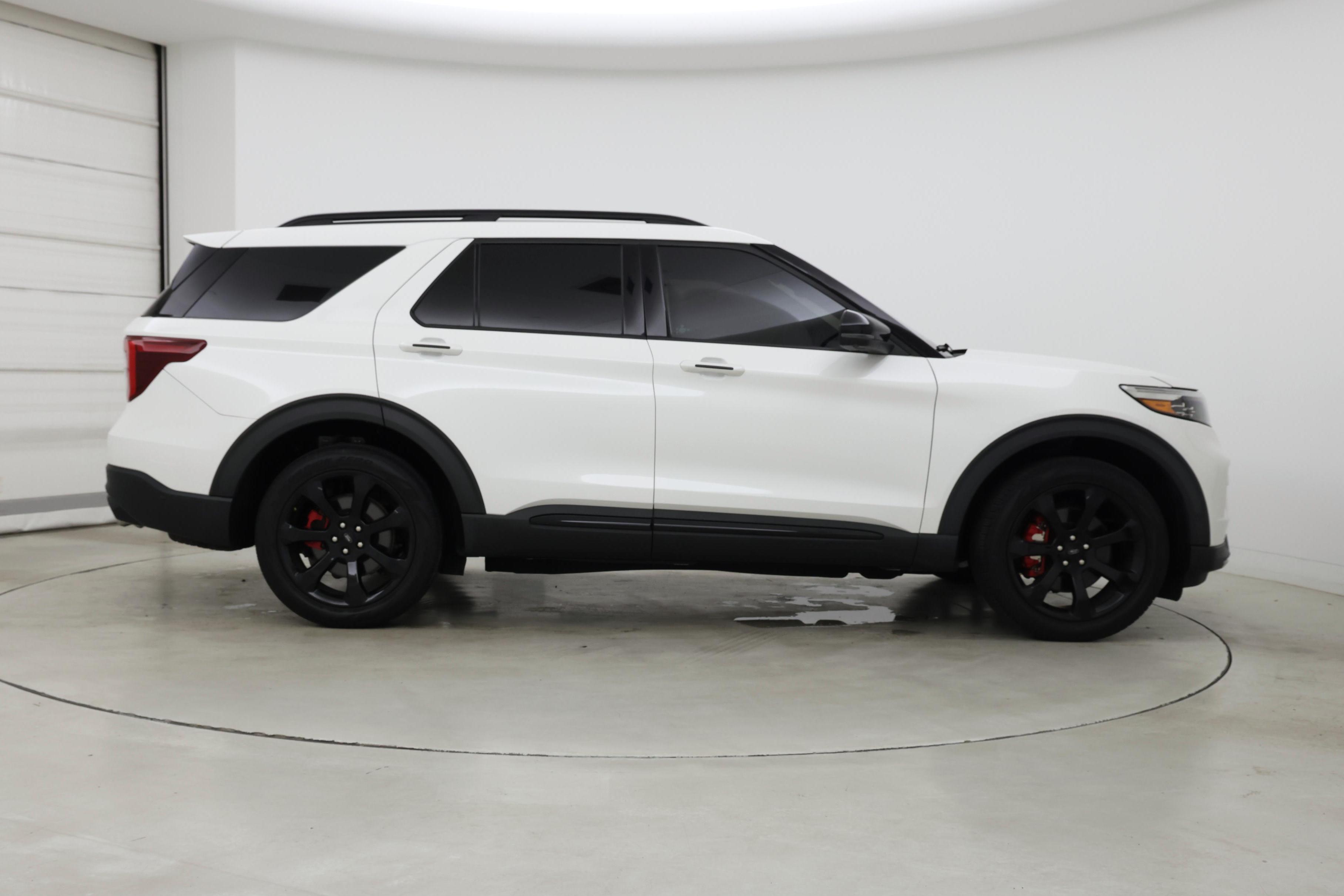 Thumbnail: 2021 Ford Explorer - 7