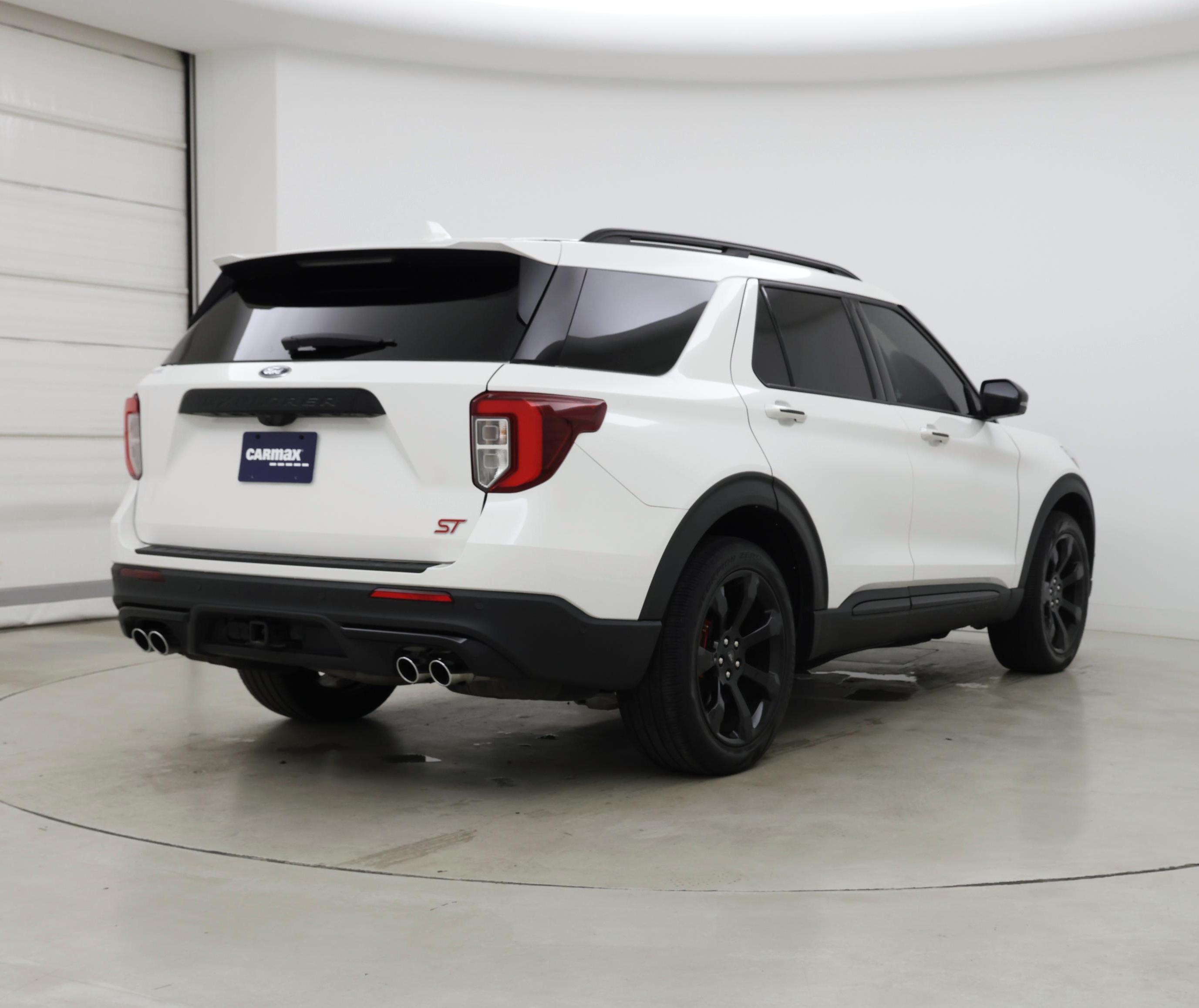 Thumbnail: 2021 Ford Explorer - 8