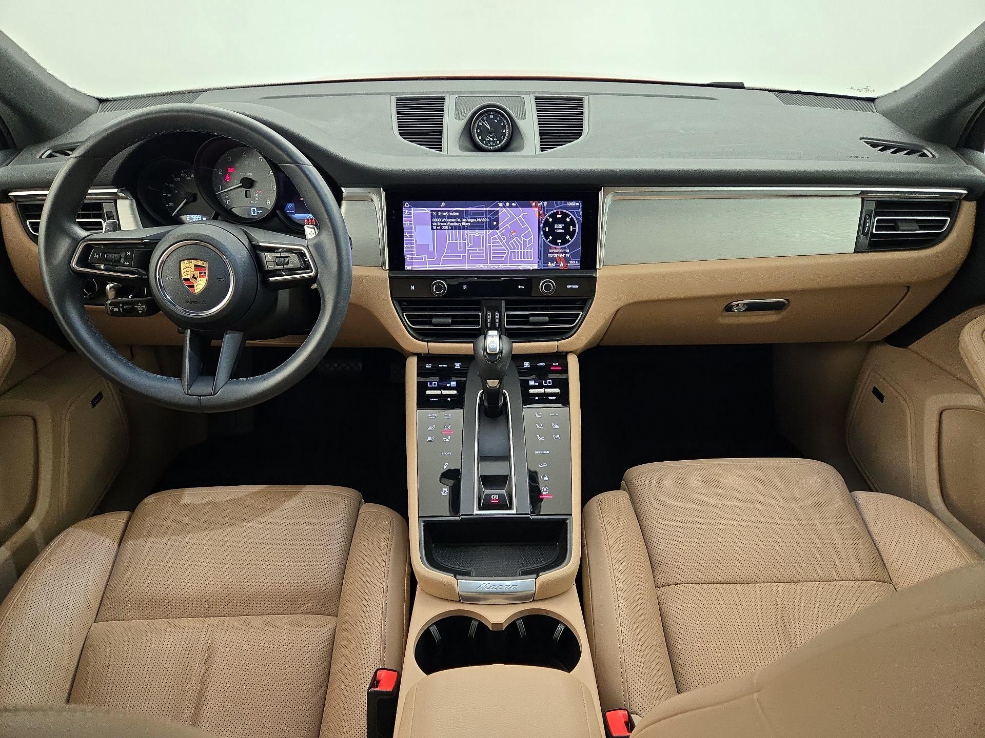 Thumbnail: 2022 Porsche Macan - 9