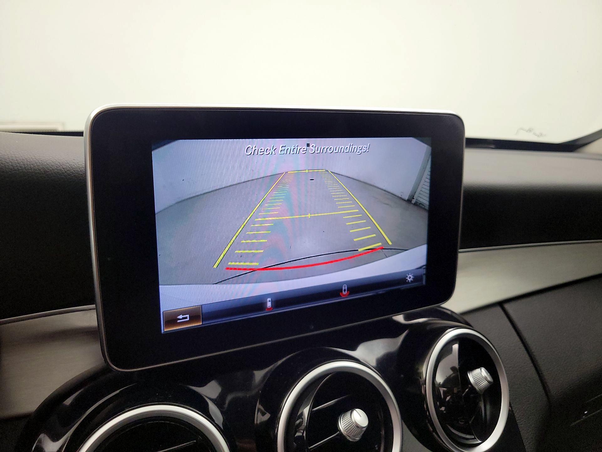 Thumbnail: 2015 Mercedes-Benz C-Class - 14