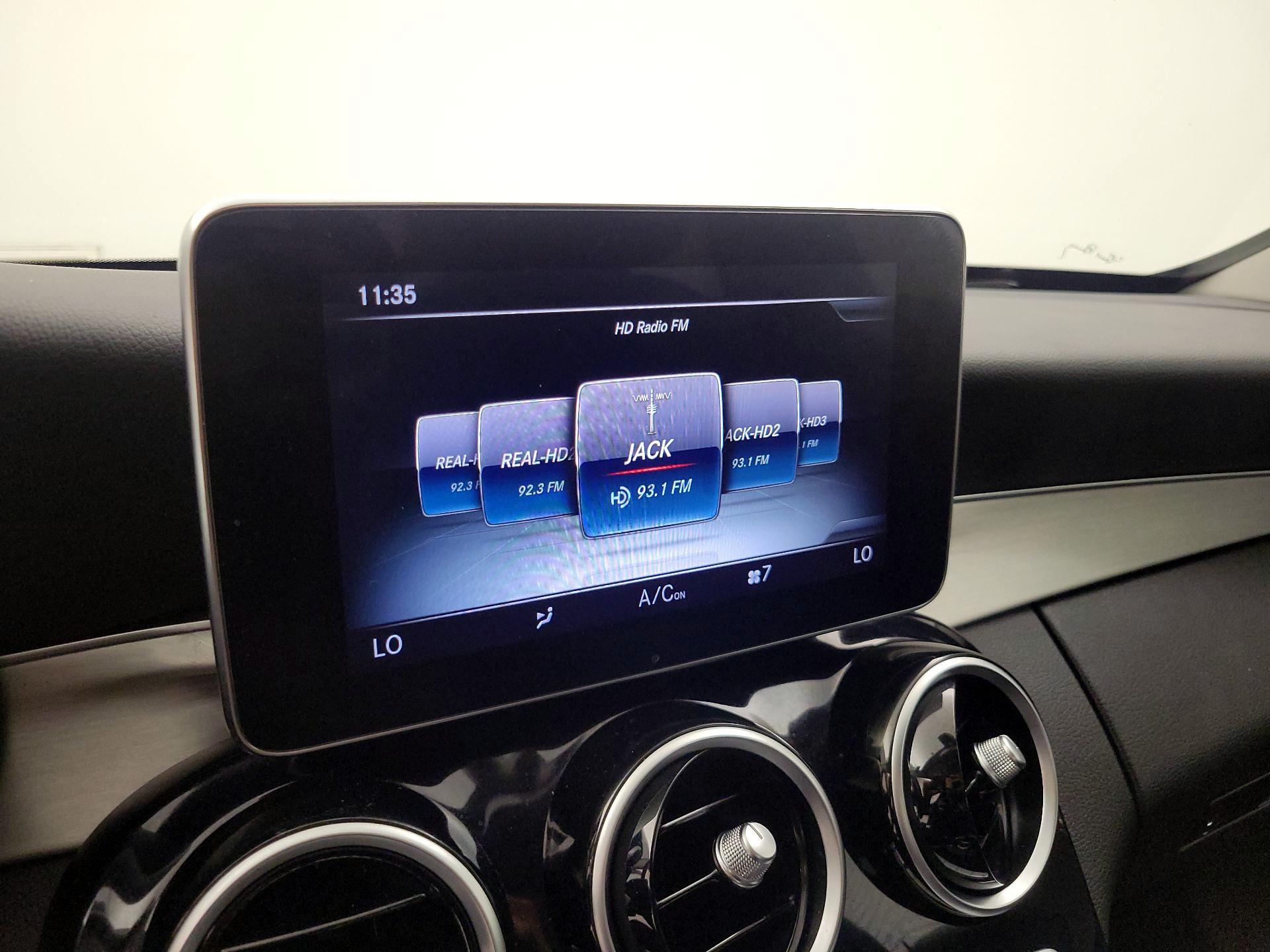 Thumbnail: 2015 Mercedes-Benz C-Class - 15