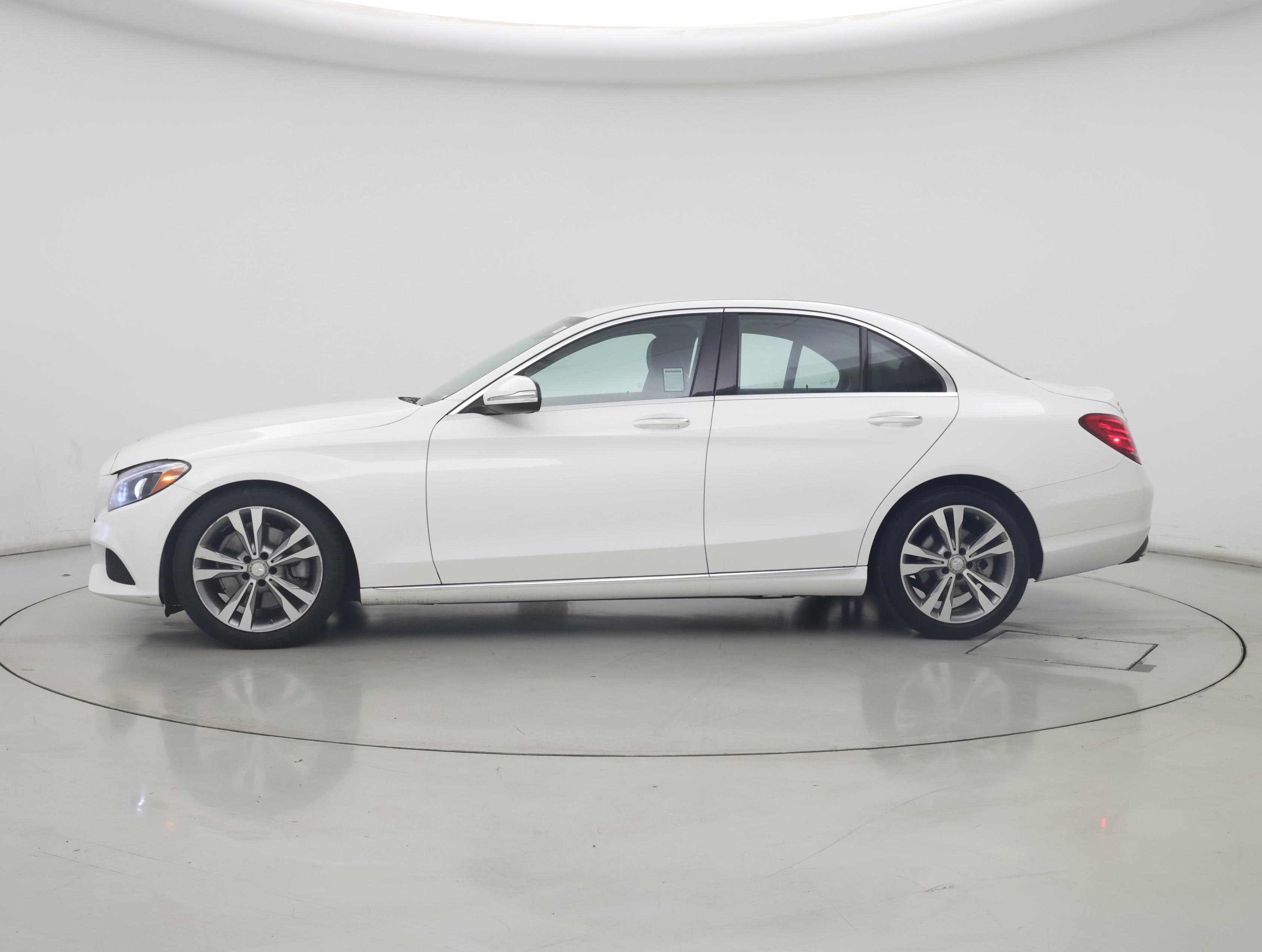 Thumbnail: 2015 Mercedes-Benz C-Class - 3