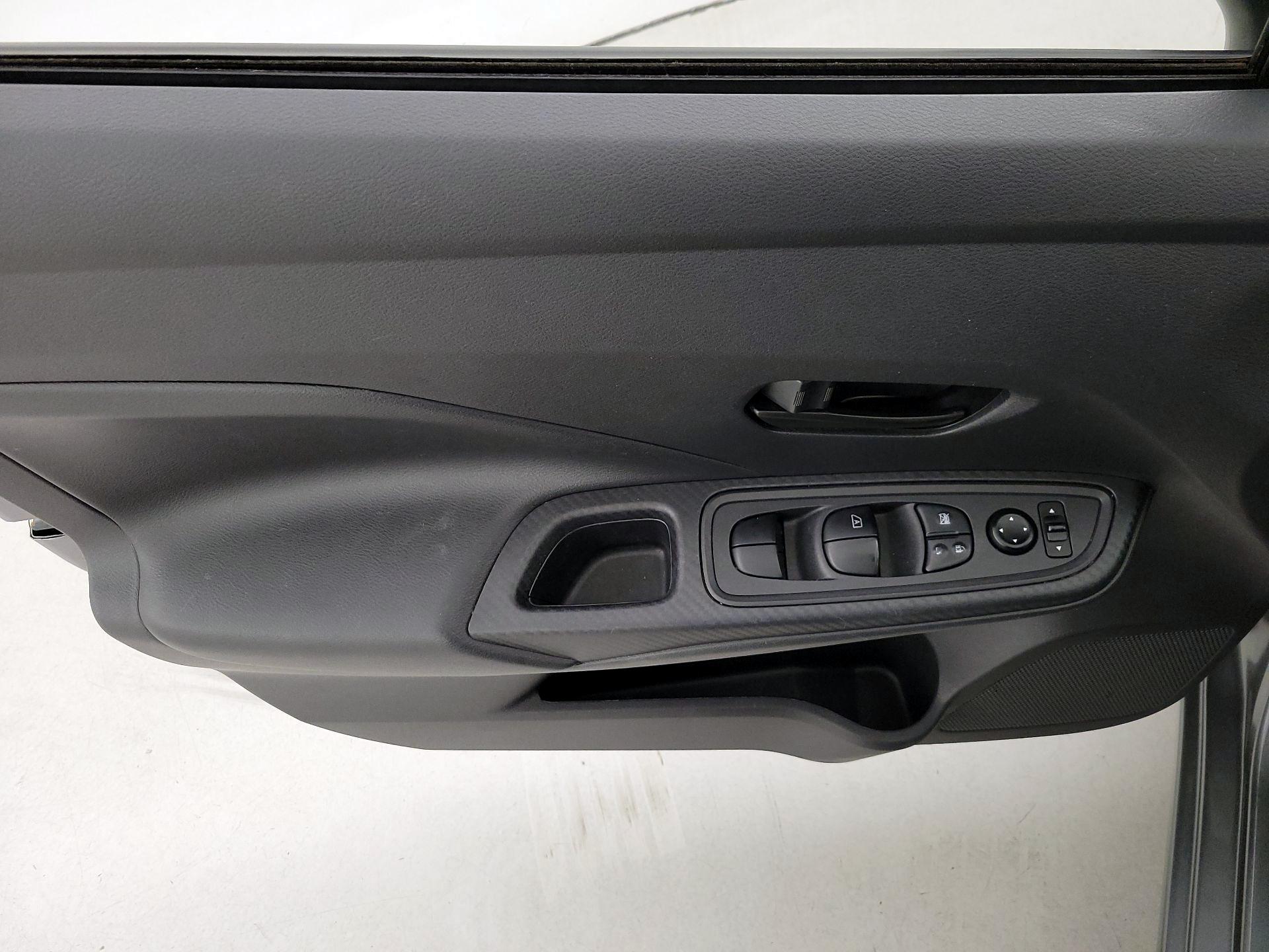 Thumbnail: 2020 Nissan Versa - 12