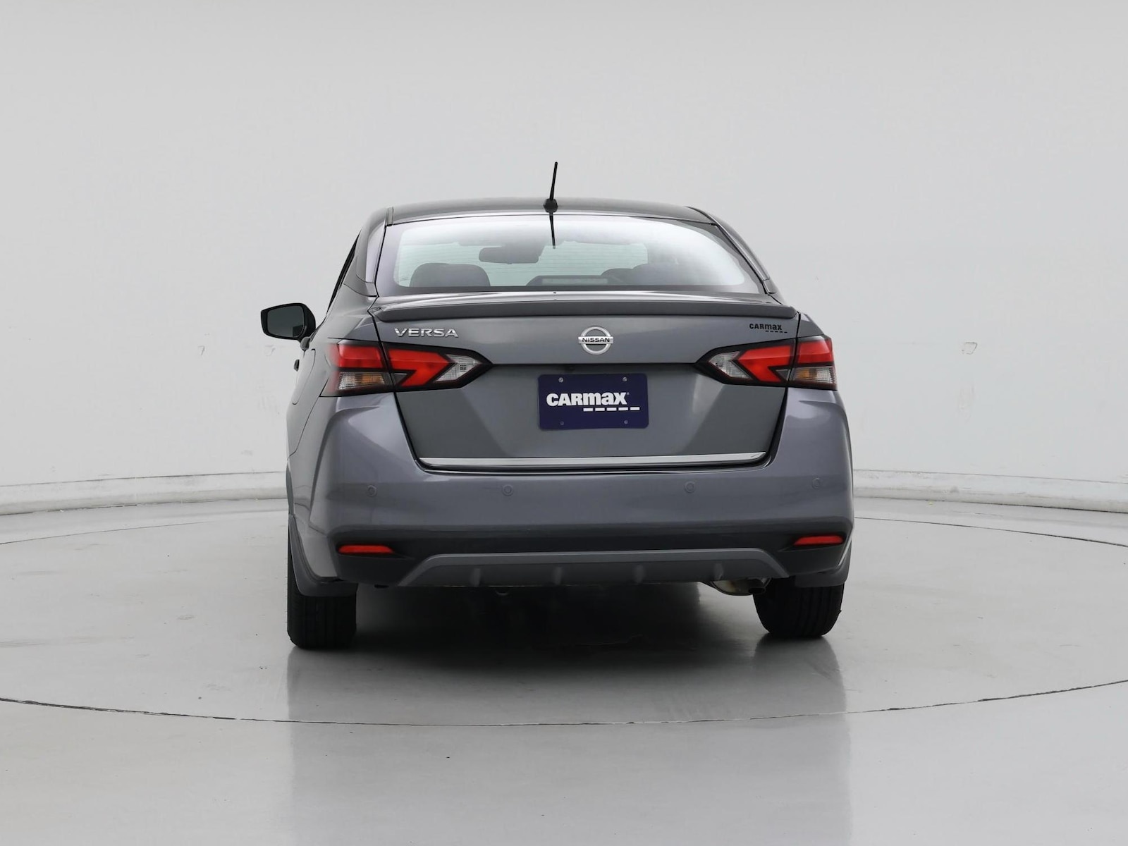 2020 Nissan Versa Sedan S - Photo 7