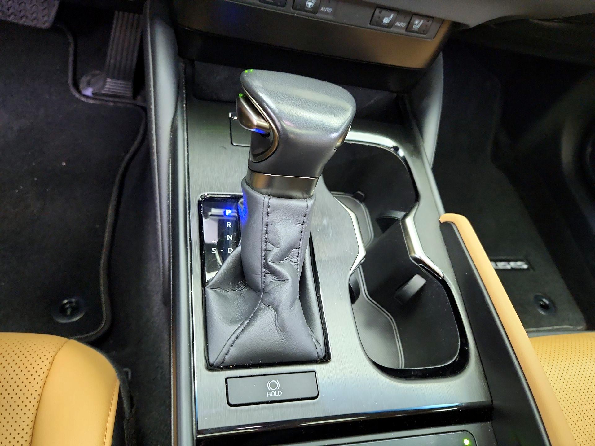 Thumbnail: 2024 Lexus ES - 18