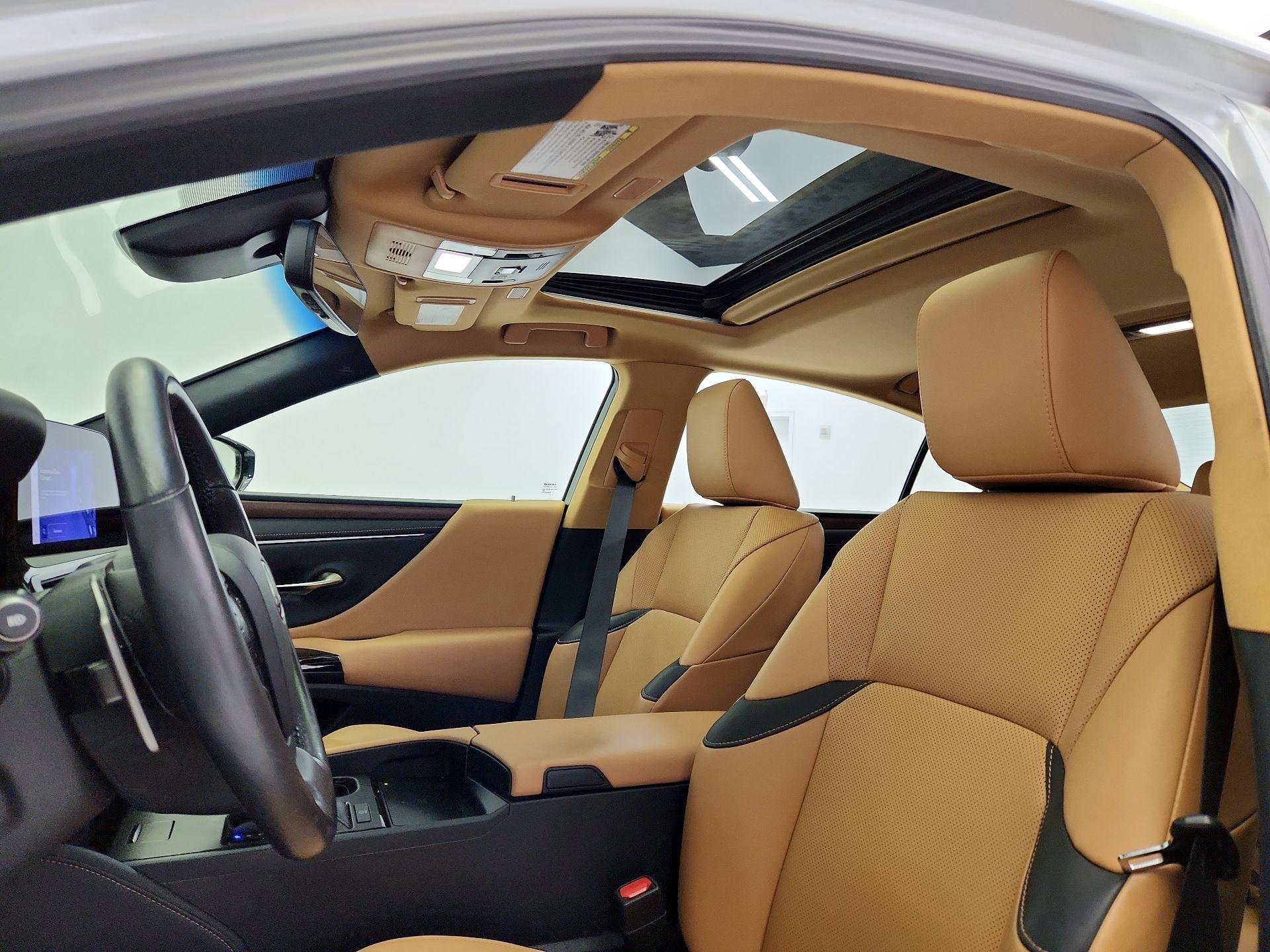 Thumbnail: 2024 Lexus ES - 20