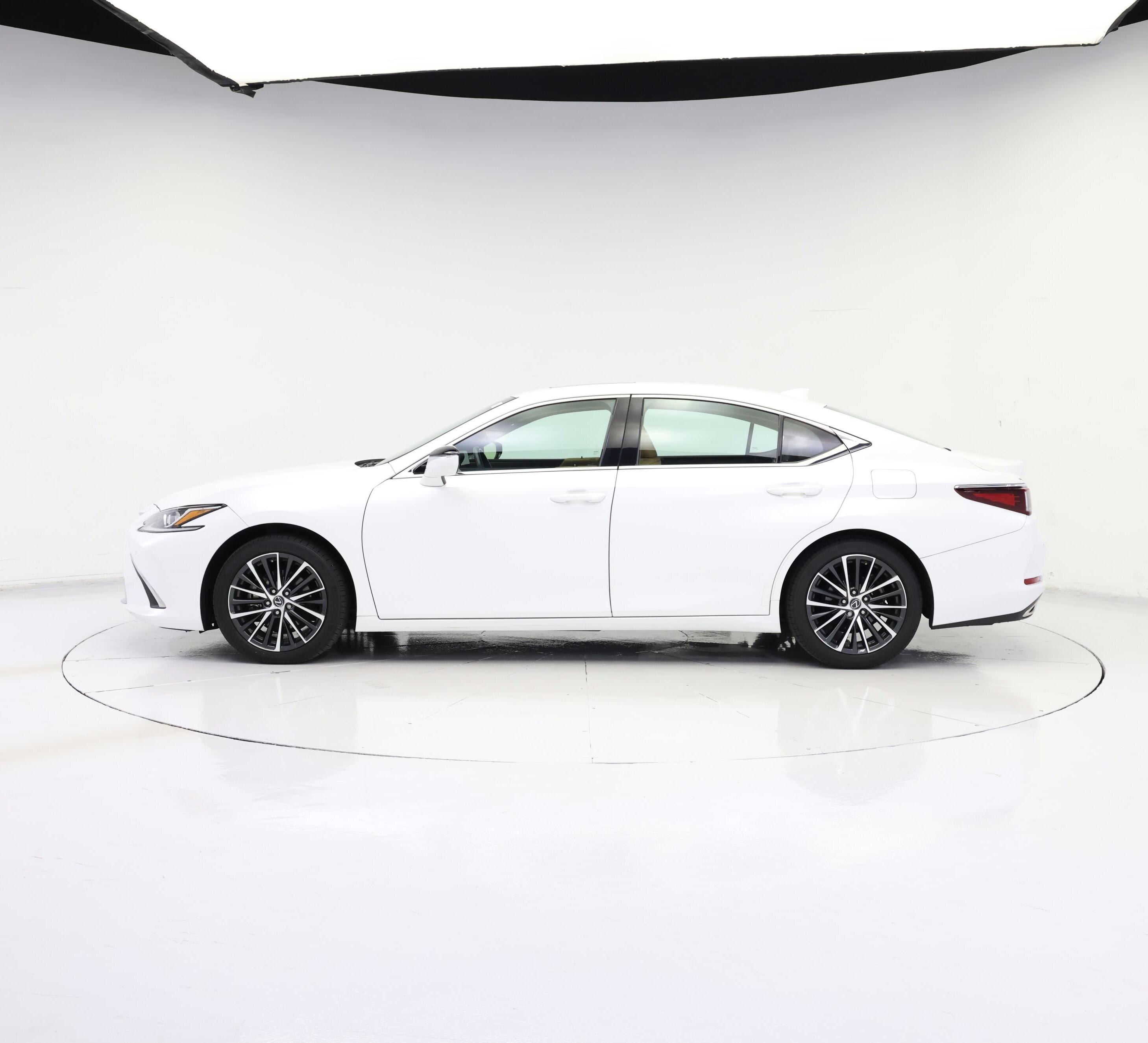 Thumbnail: 2024 Lexus ES - 3