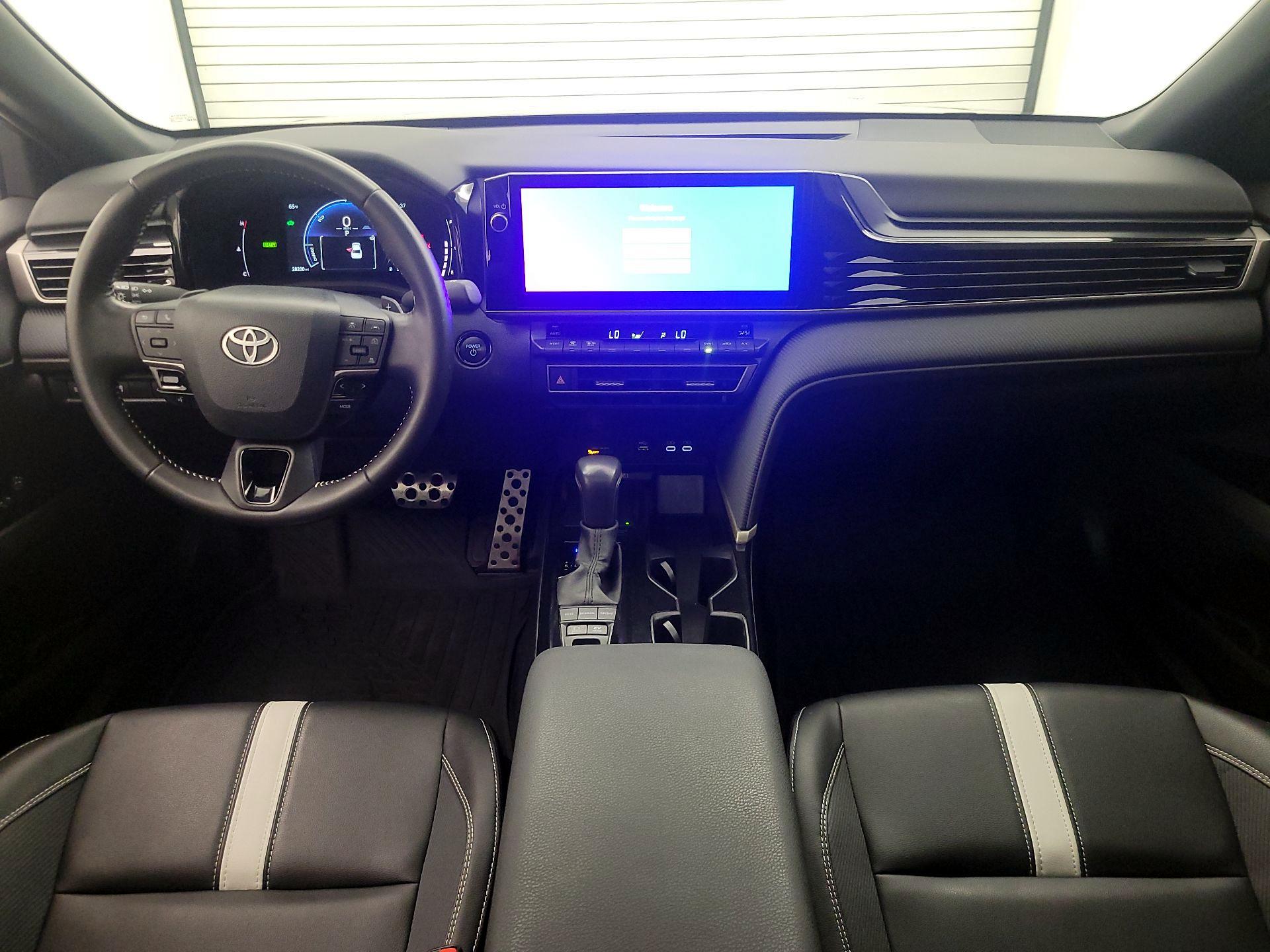 Thumbnail: 2025 Toyota Camry - 9