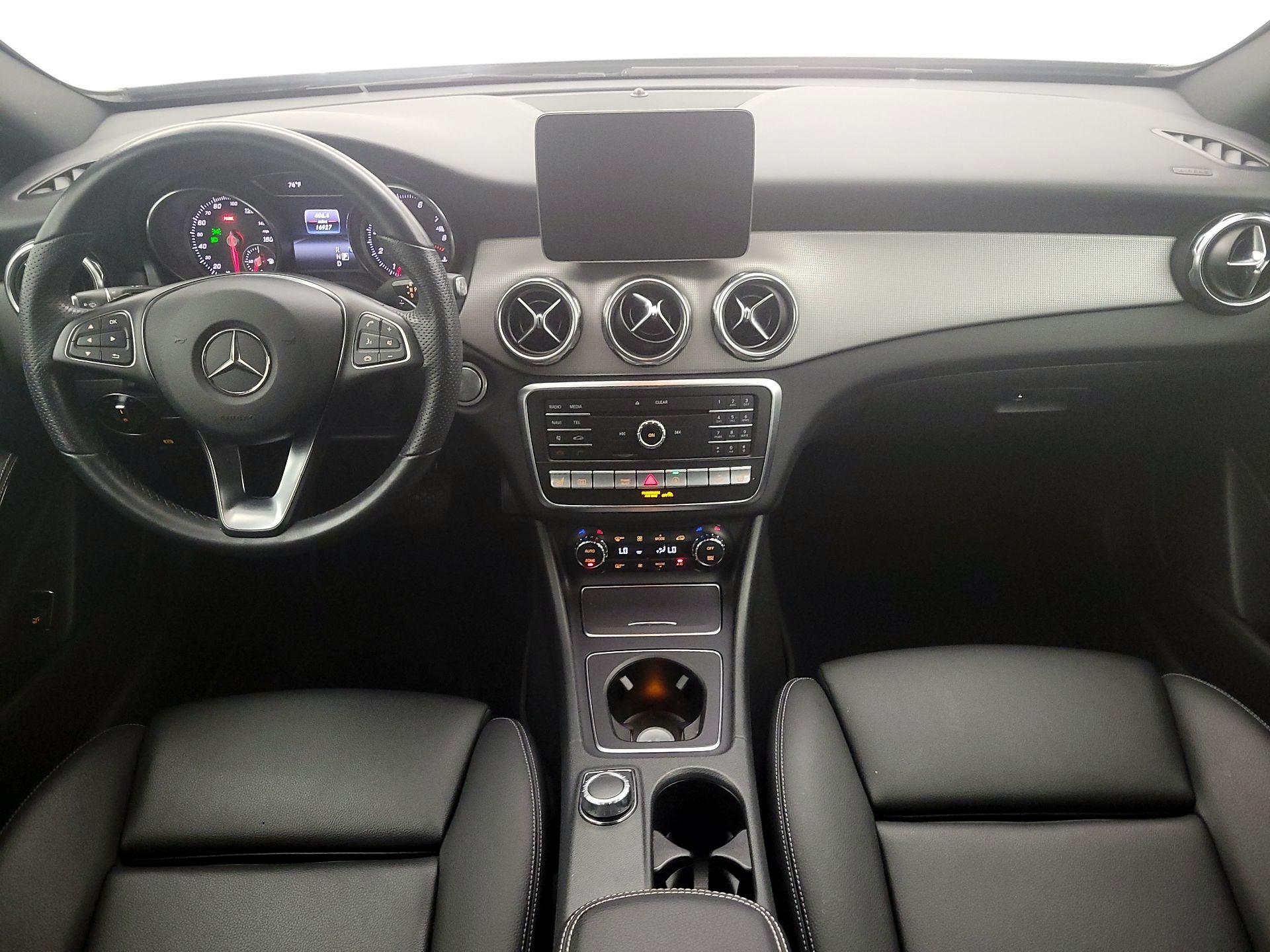 Thumbnail: 2019 Mercedes-Benz GLA - 9