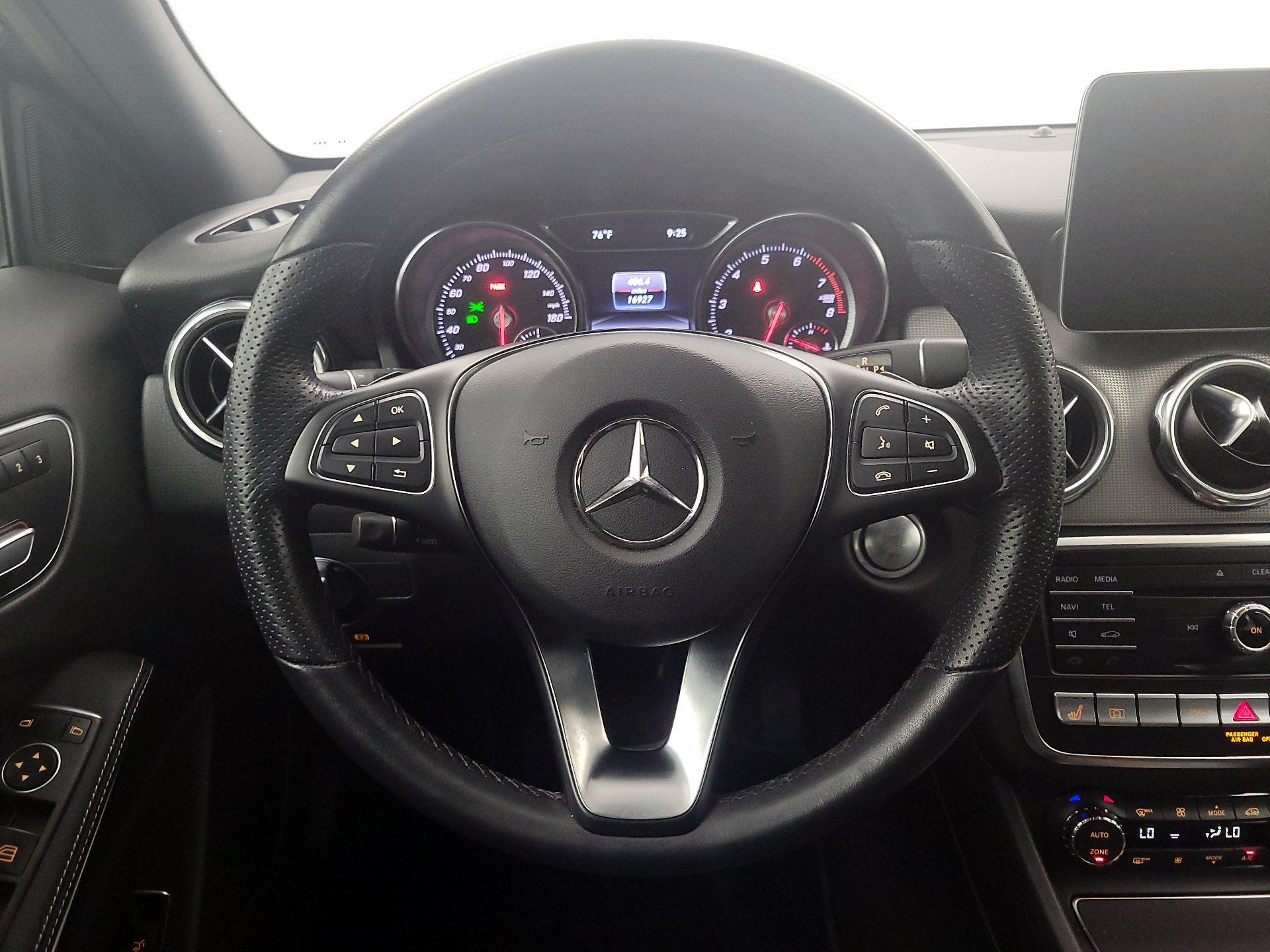 Thumbnail: 2019 Mercedes-Benz GLA - 10