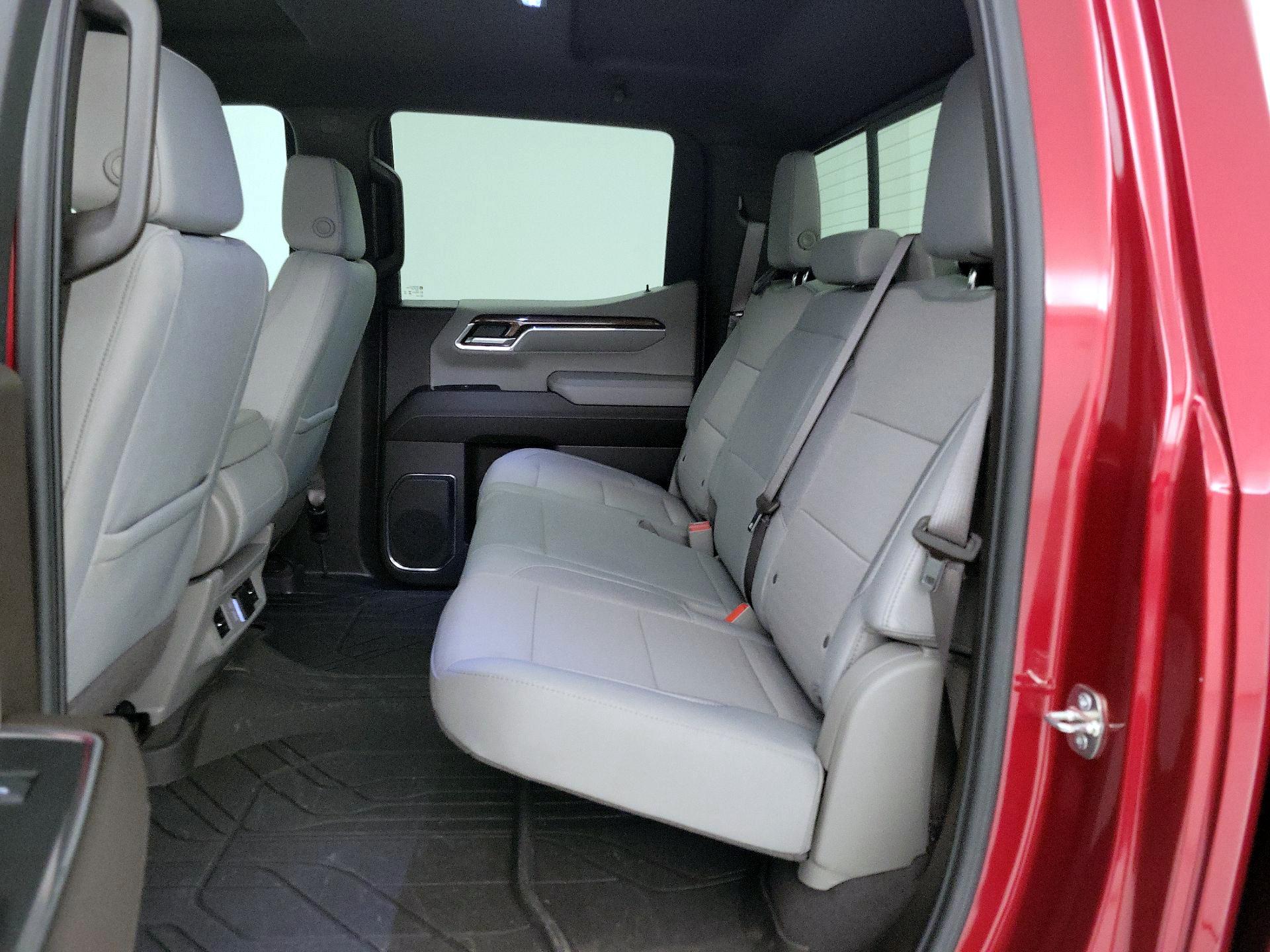 Thumbnail: 2024 Chevrolet Silverado 1500 - 19