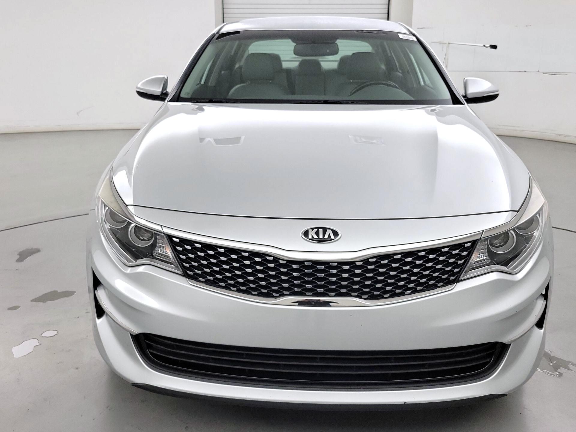 Thumbnail: 2016 Kia Optima - 2