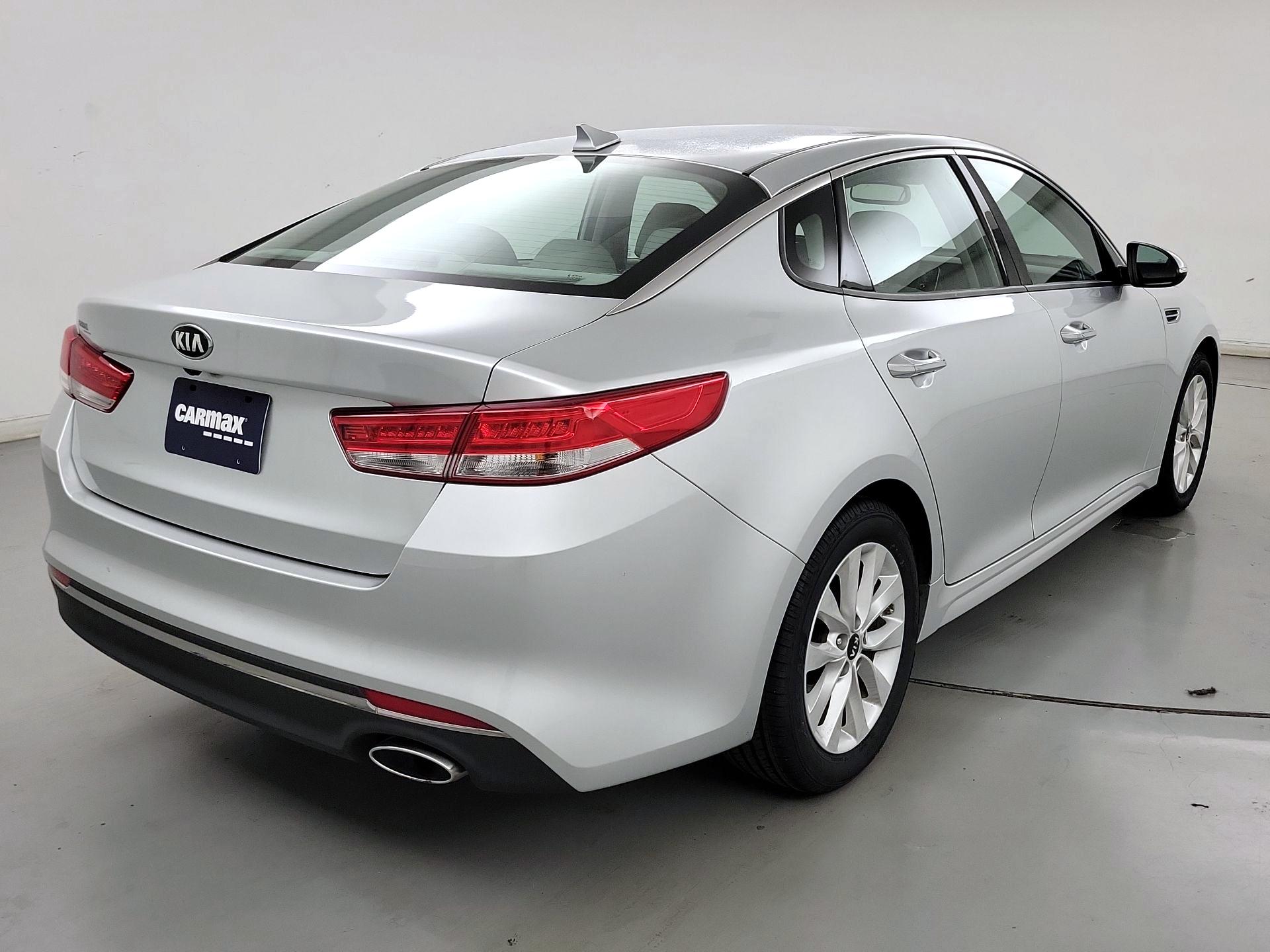 Thumbnail: 2016 Kia Optima - 5