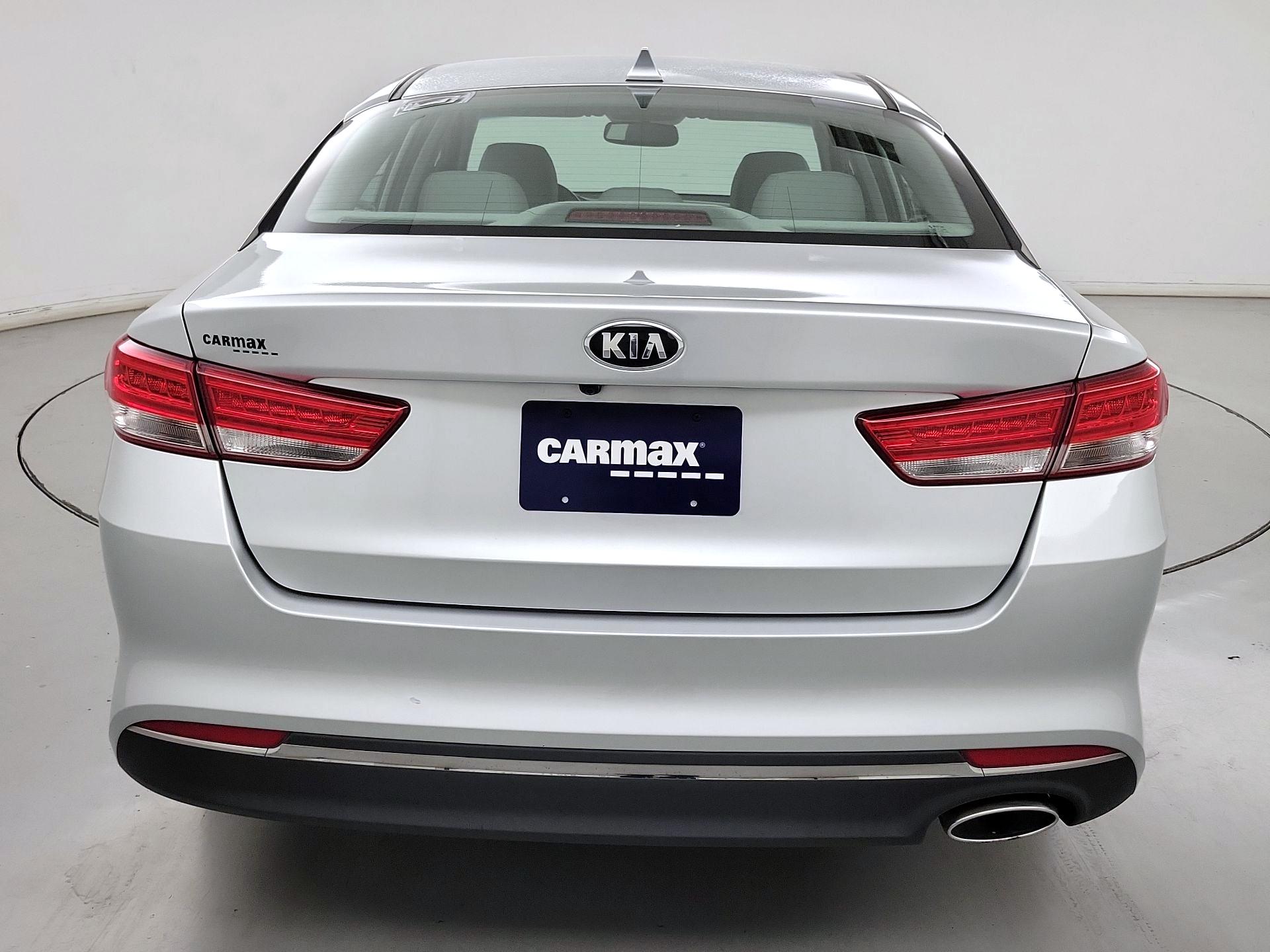 Thumbnail: 2016 Kia Optima - 6