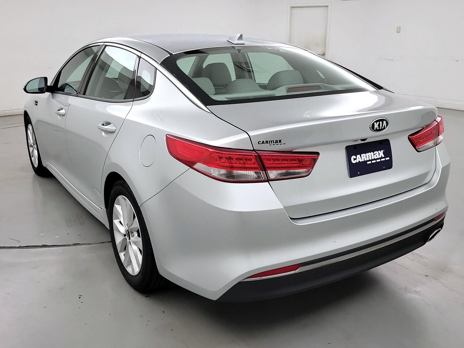 Thumbnail: 2016 Kia Optima - 7