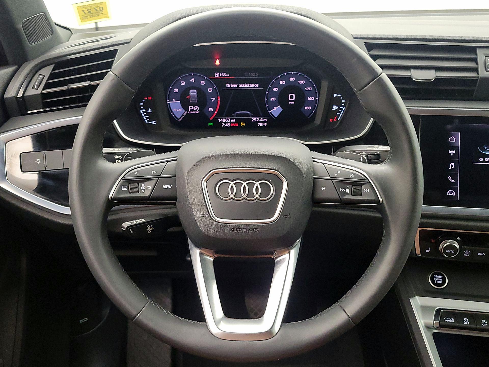 Thumbnail: 2021 Audi Q3 - 10