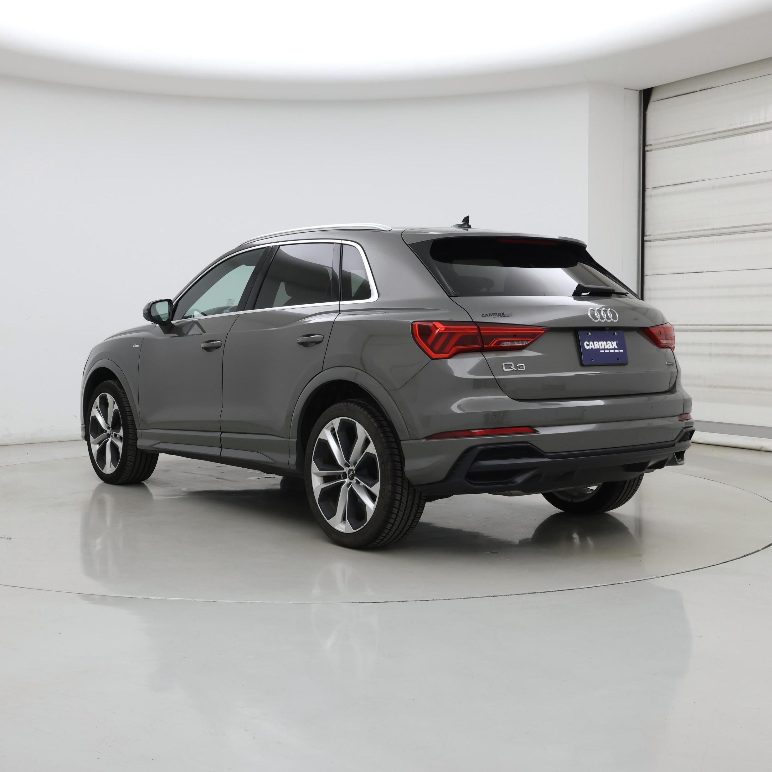 Thumbnail: 2021 Audi Q3 - 2