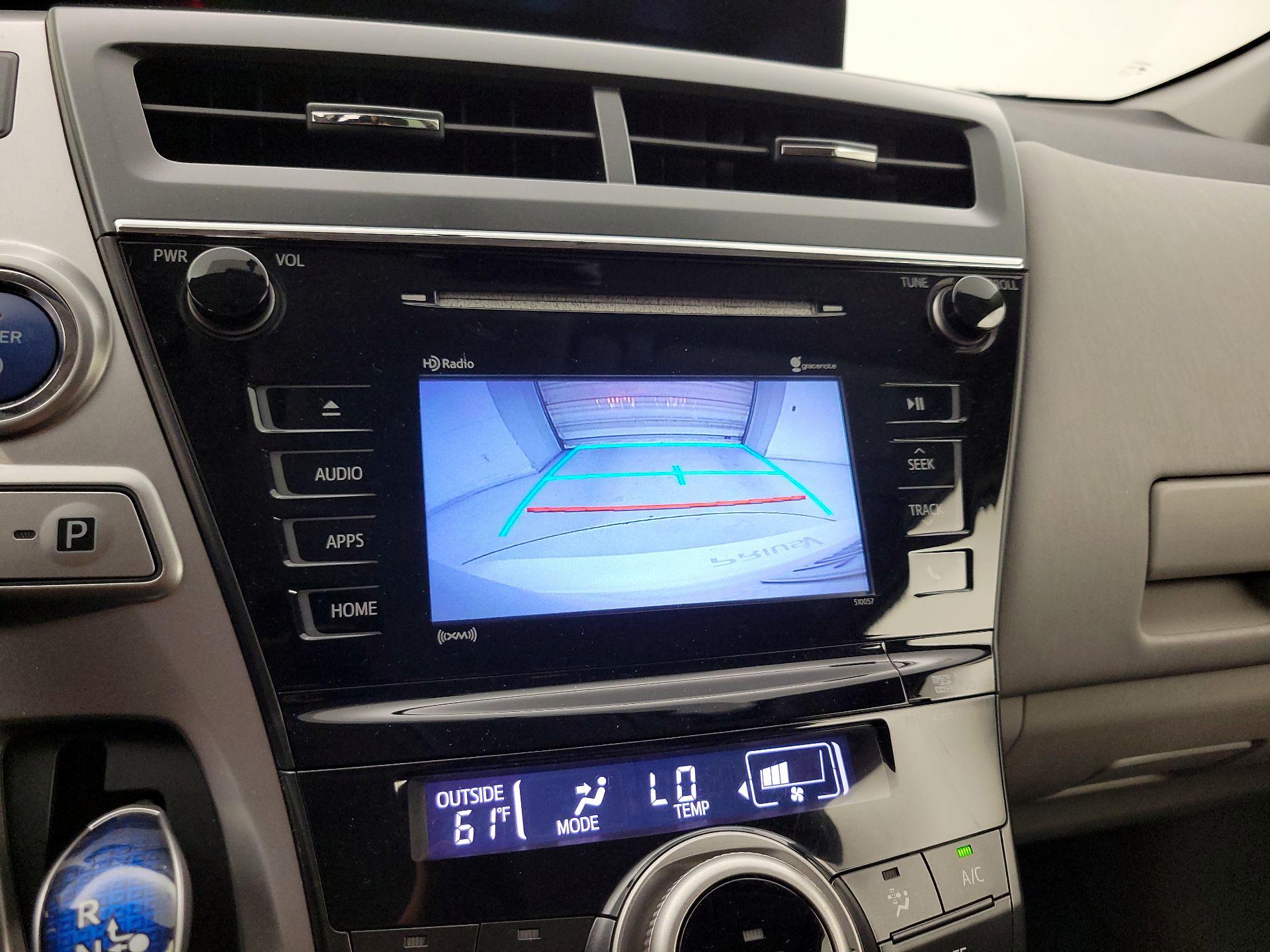 Thumbnail: 2016 Toyota Prius v - 14