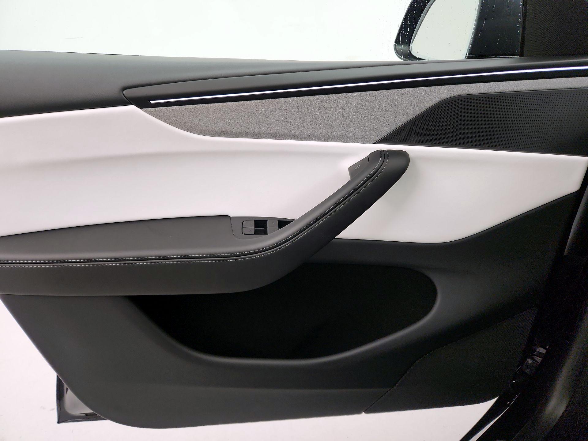 Thumbnail: 2026 Tesla Model Y - 12